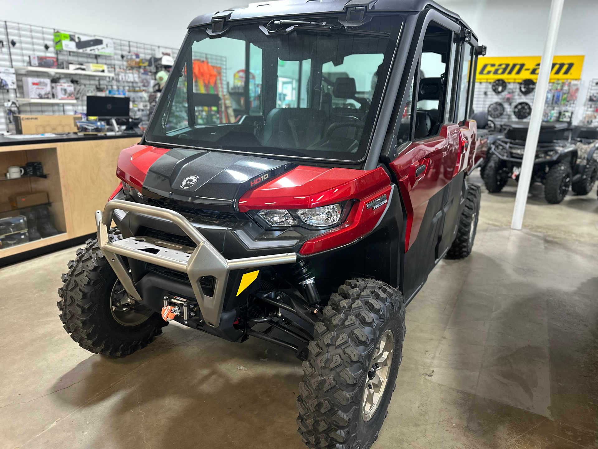 2024 Can-Am Defender MAX Limited in Eugene, Oregon - Photo 2