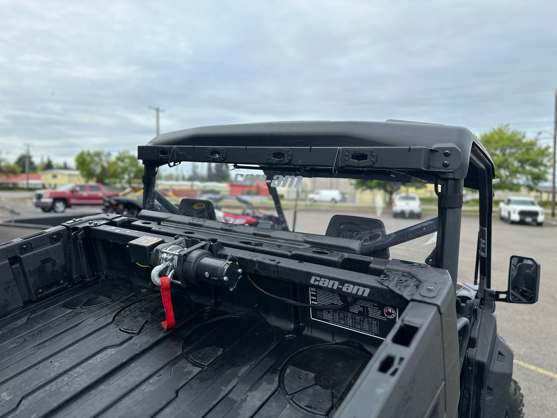 2024 Can-Am Defender Pro XT HD10 in Eugene, Oregon - Photo 5