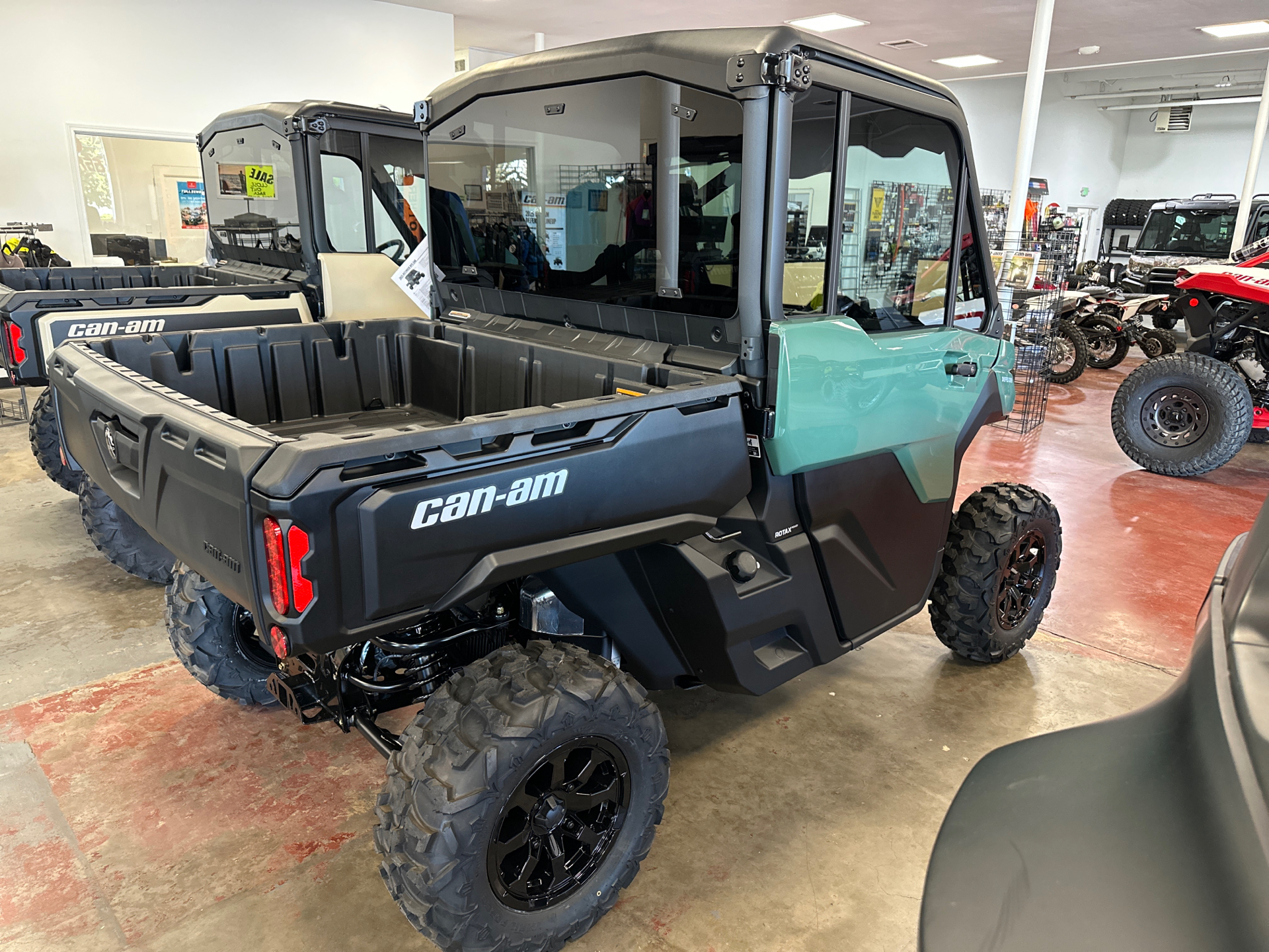 2025 Can-Am Defender DPS CAB in Eugene, Oregon - Photo 4