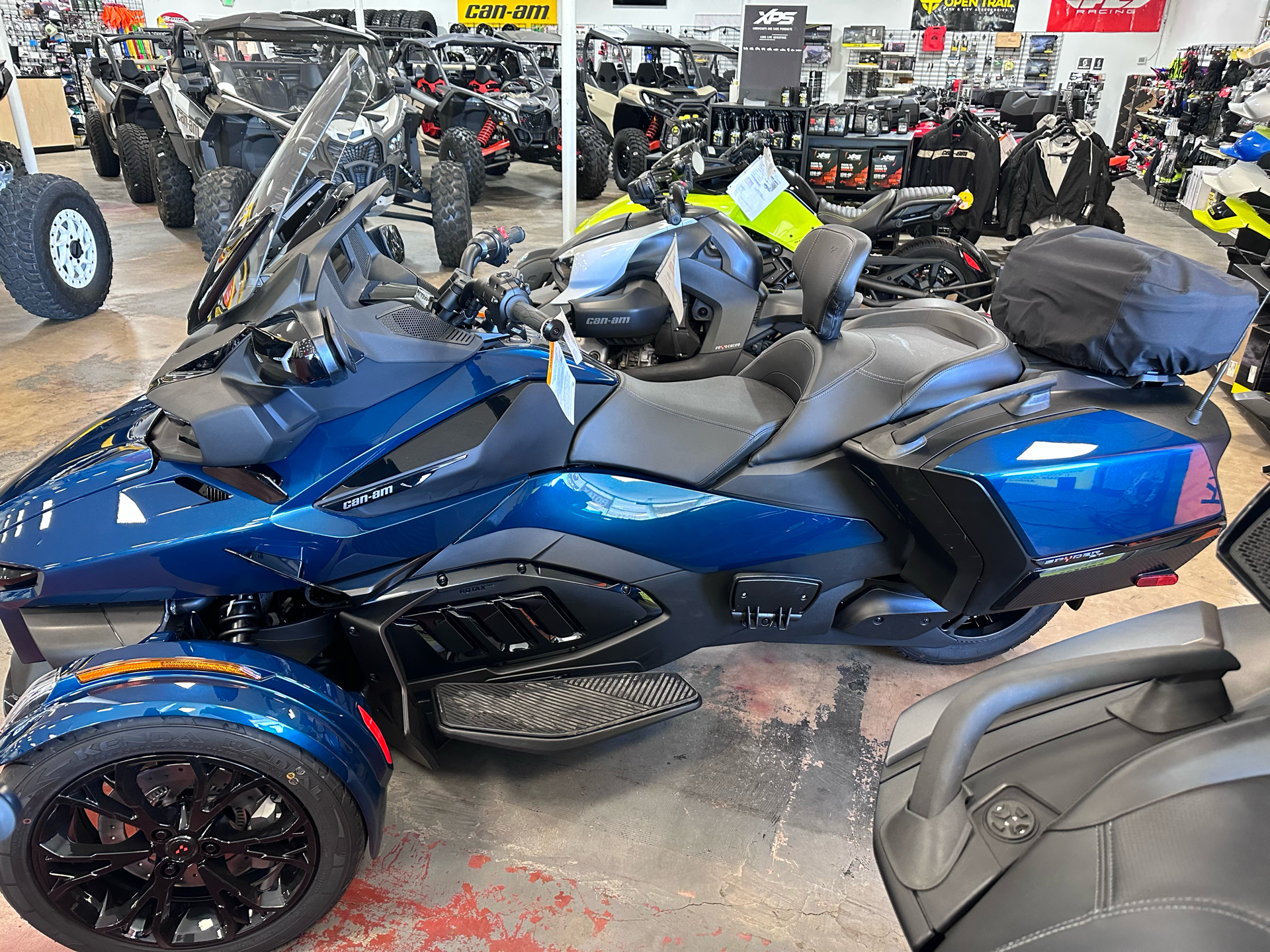 2023 Can-Am Spyder RT in Eugene, Oregon - Photo 2