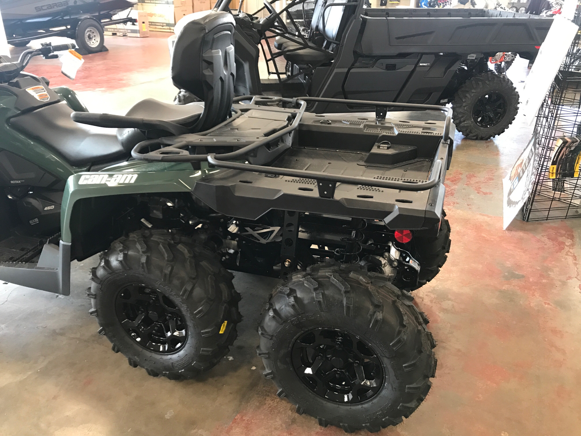 2022 Can-Am Outlander MAX 6x6 DPS 450 in Eugene, Oregon - Photo 2
