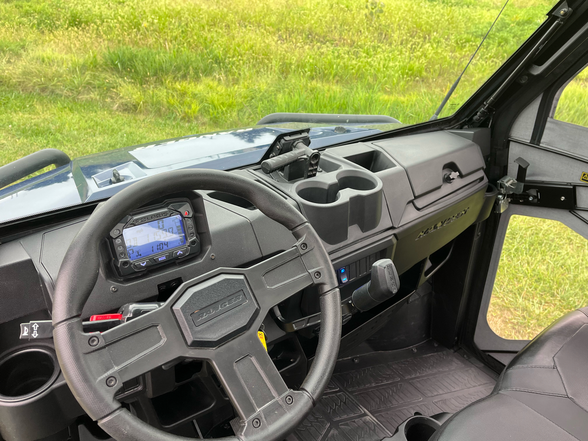 2023 Polaris Ranger 1000 Premium in West Burlington, Iowa - Photo 6