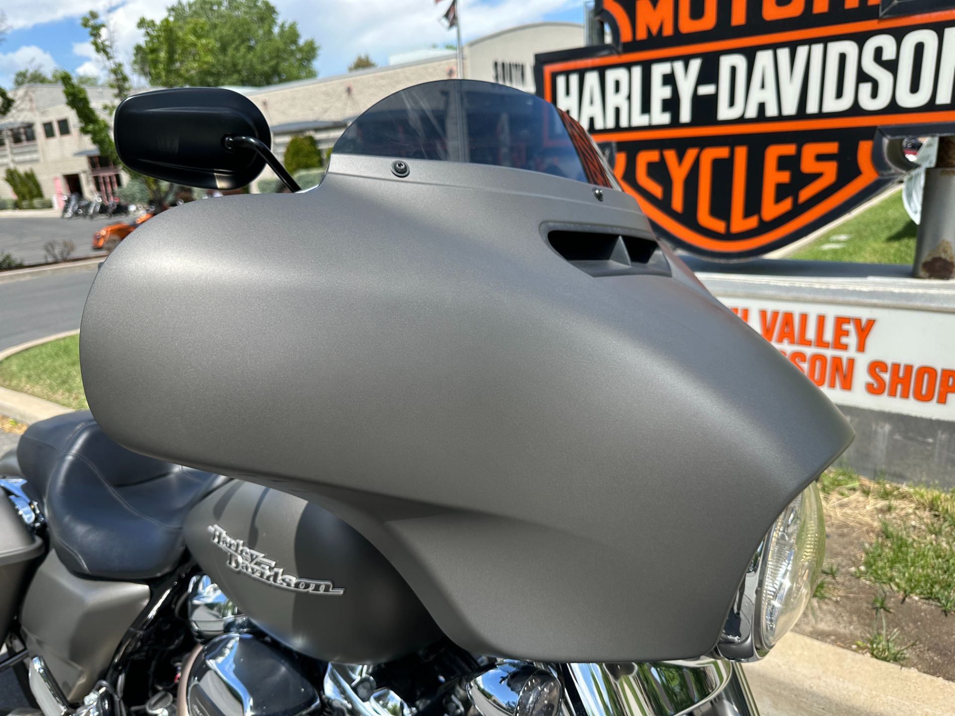 2018 Harley-Davidson Street Glide® in Sandy, Utah - Photo 5