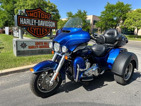2017 Harley-Davidson Tri Glide® Ultra in Sandy, Utah - Photo 8