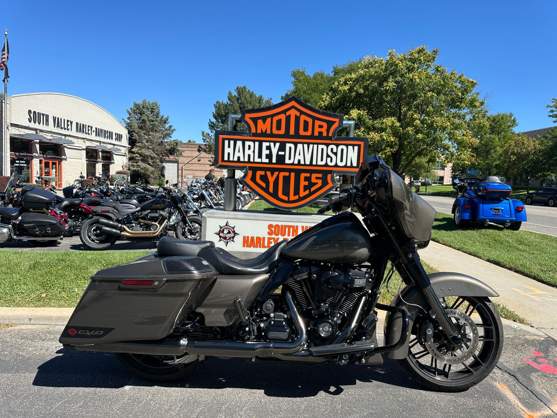 2021 Harley-Davidson CVO™ Street Glide® in Sandy, Utah - Photo 1