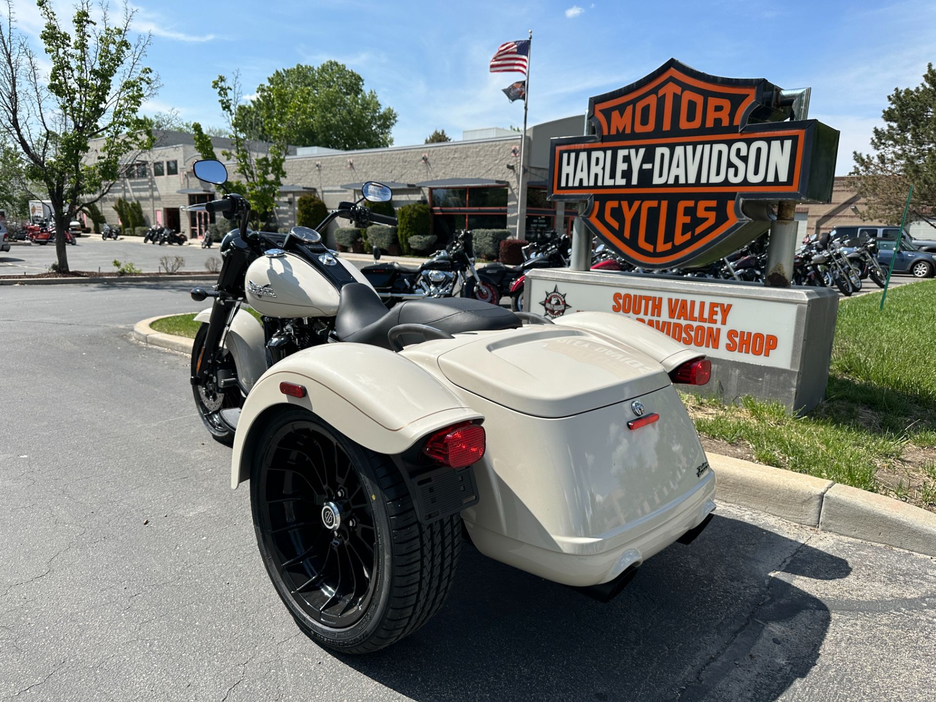 2023 Harley-Davidson Freewheeler® in Sandy, Utah - Photo 13
