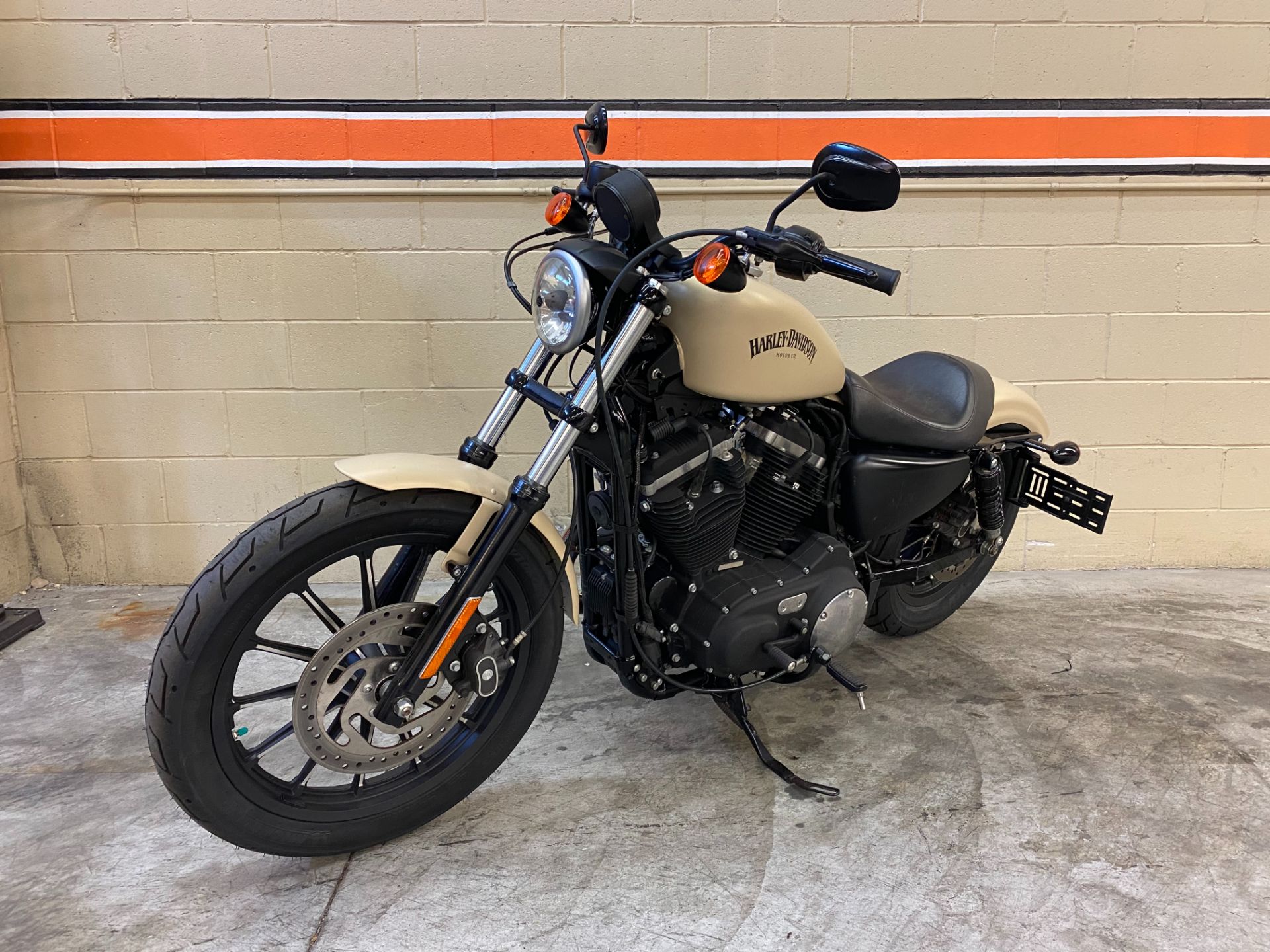 2014 Harley-Davidson Sportster® Iron 883™ in Sandy, Utah - Photo 4