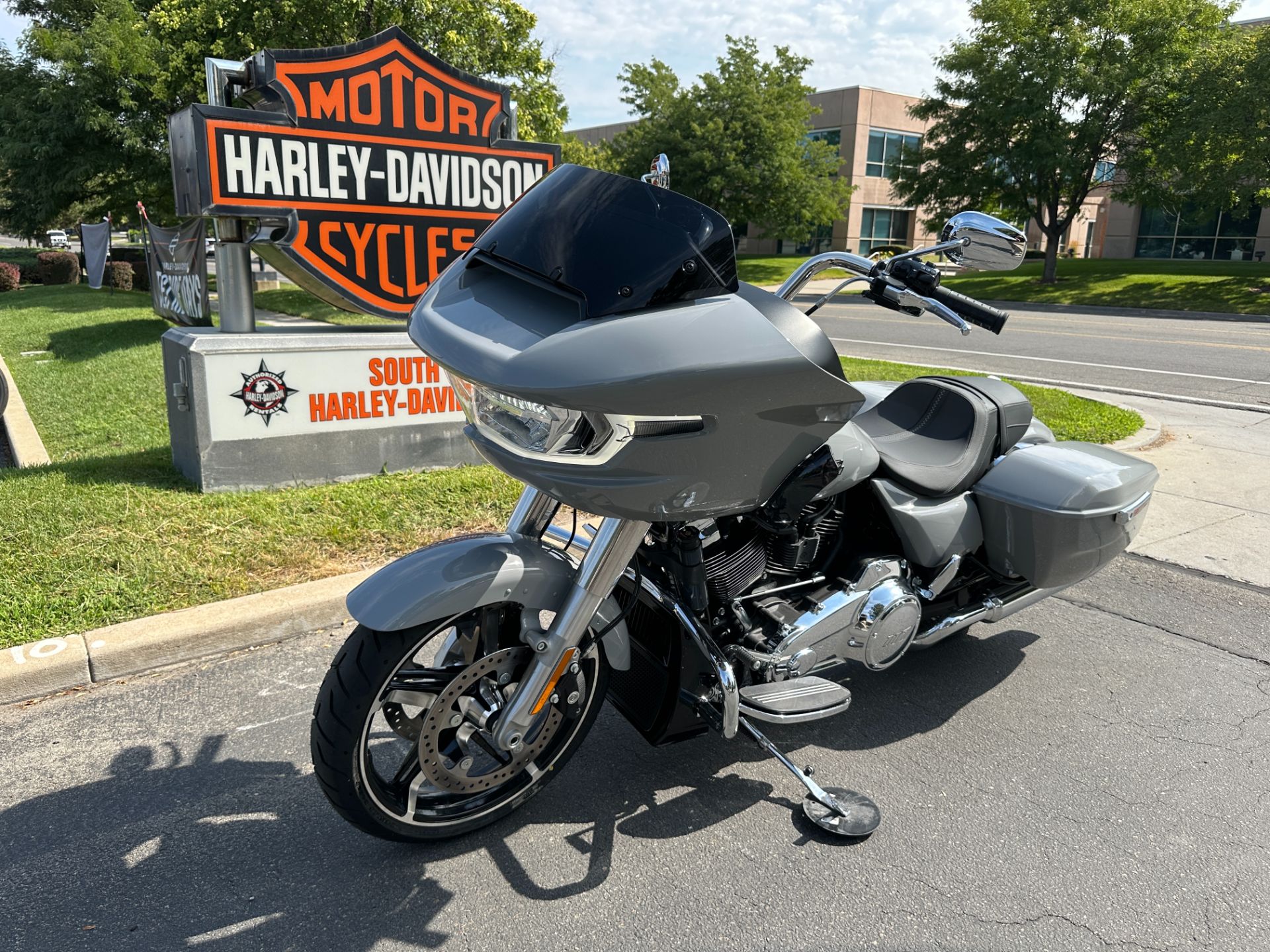 2024 Harley-Davidson Road Glide® in Sandy, Utah - Photo 8