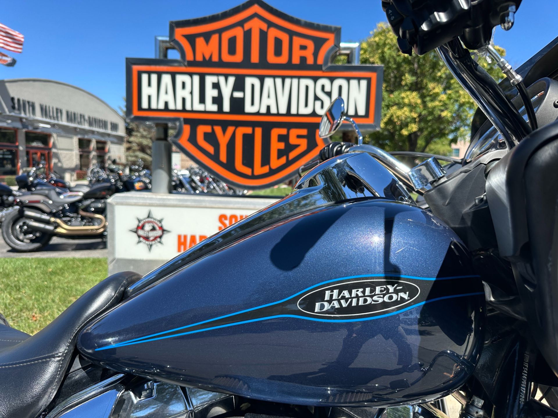 2009 Harley-Davidson Road Glide® in Sandy, Utah - Photo 3