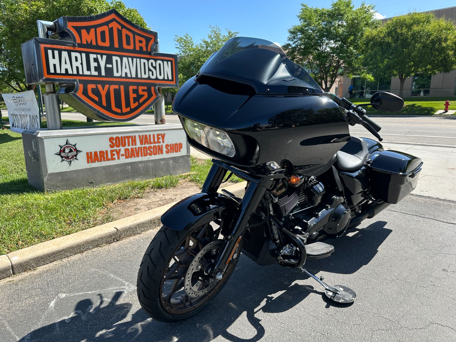 2023 Harley-Davidson Road Glide® ST in Sandy, Utah - Photo 8