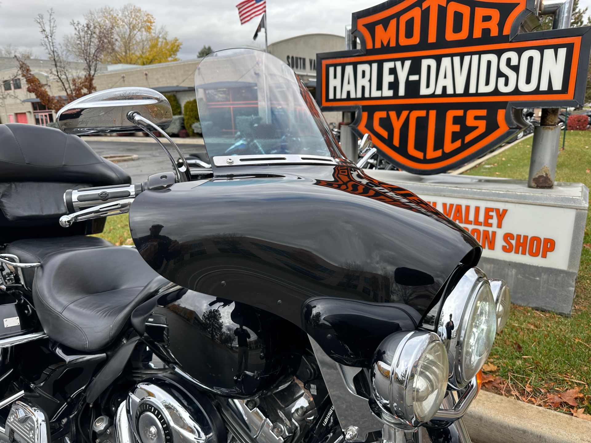 2010 Harley-Davidson Police Electra Glide® Classic in Sandy, Utah - Photo 5