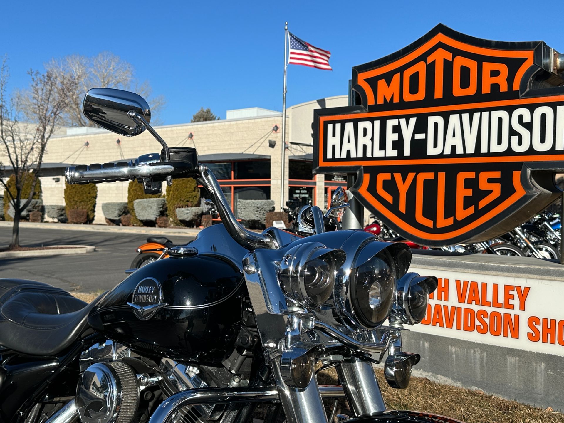 2008 Harley-Davidson Road King® Classic in Sandy, Utah - Photo 5