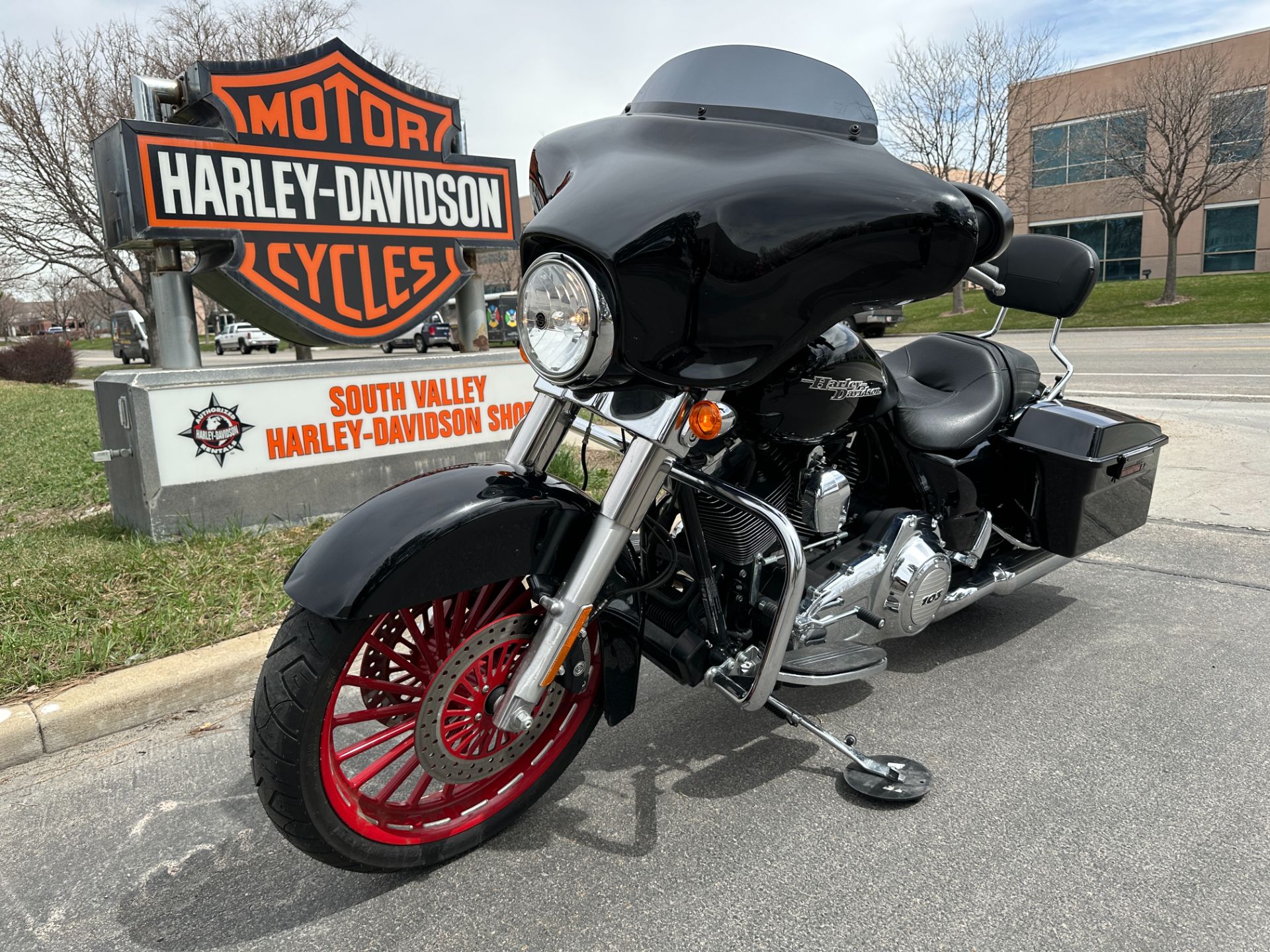 2013 Harley-Davidson Street Glide® in Sandy, Utah - Photo 8
