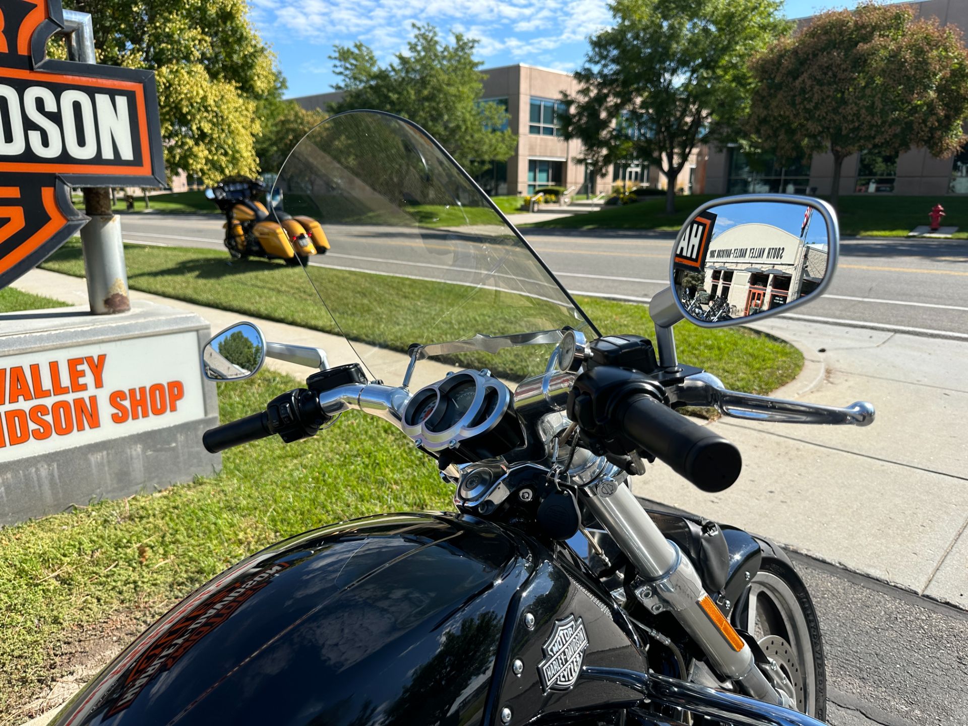 2014 Harley-Davidson V-Rod Muscle® in Sandy, Utah - Photo 16