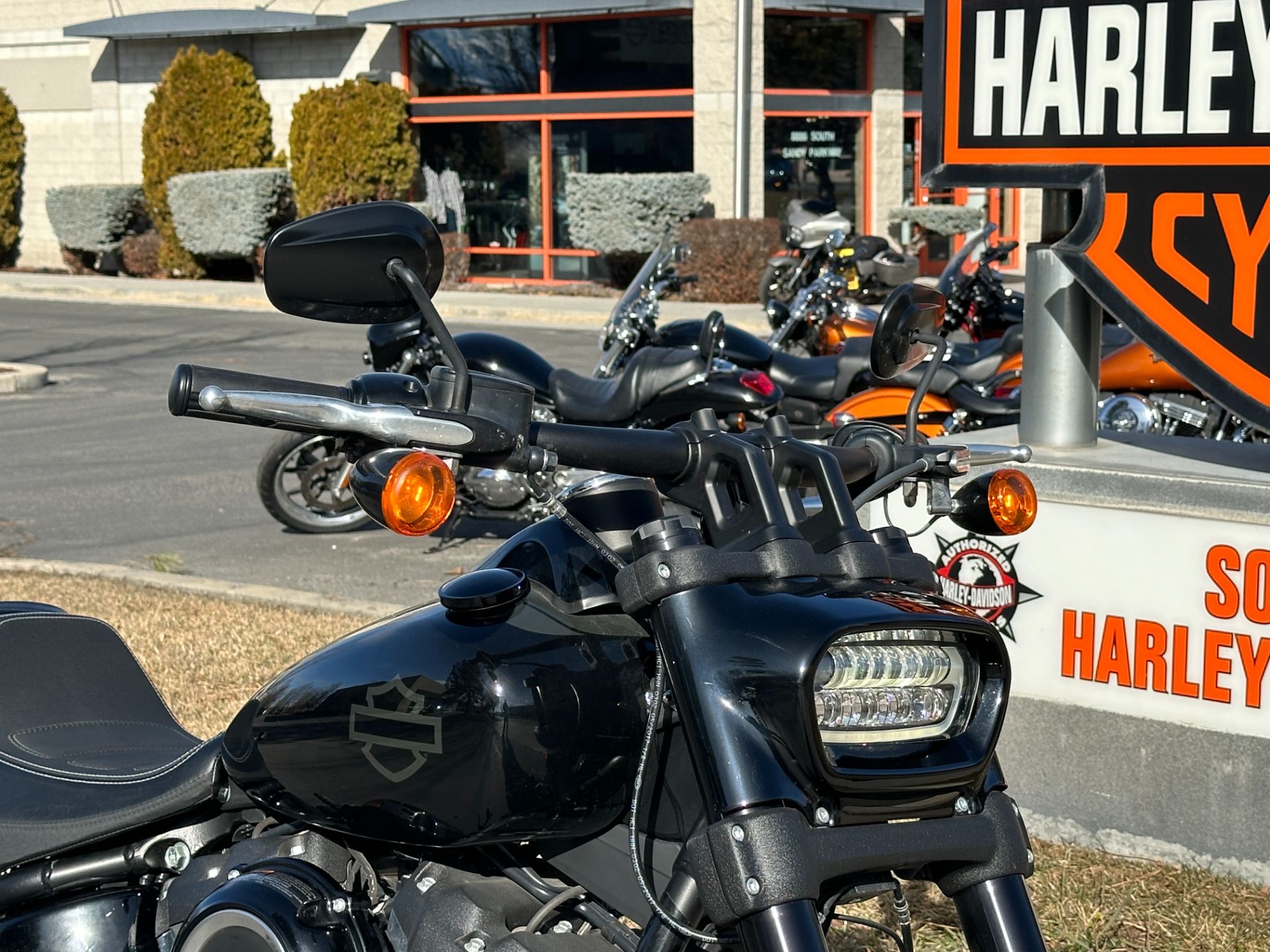 2018 Harley-Davidson Fat Bob® 107 in Sandy, Utah - Photo 5