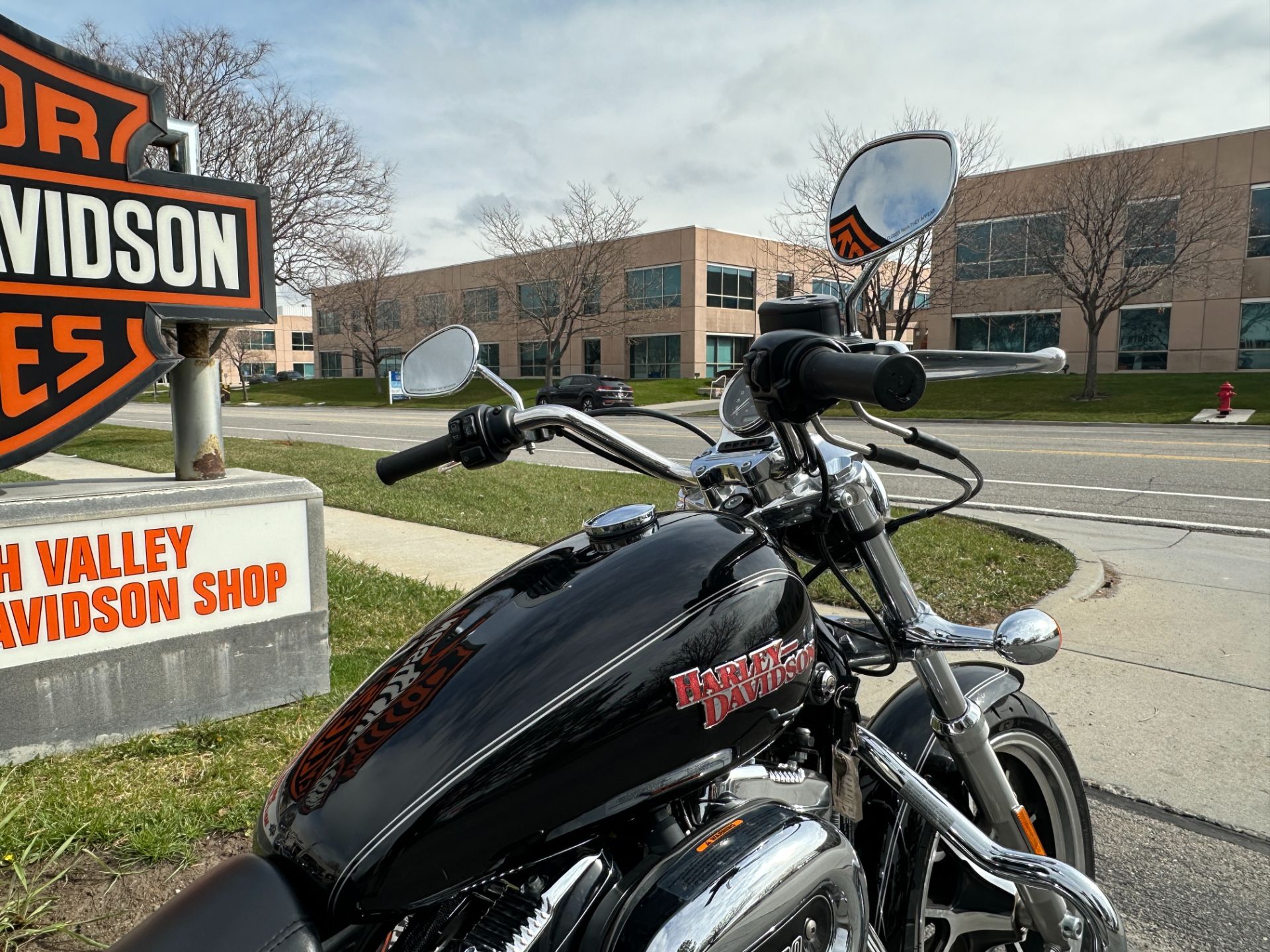 2017 Harley-Davidson Superlow® 1200T in Sandy, Utah - Photo 18