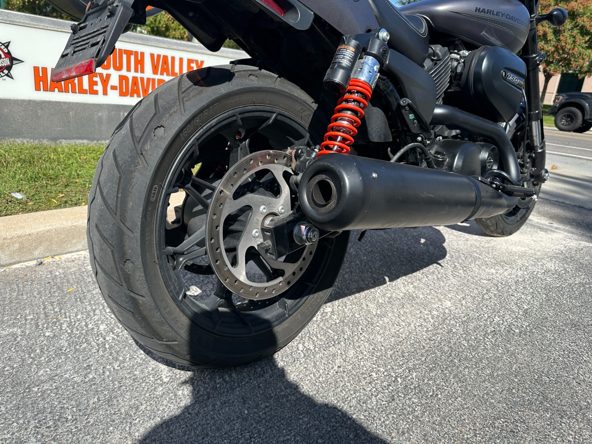 2017 Harley-Davidson Street Rod® in Sandy, Utah - Photo 17