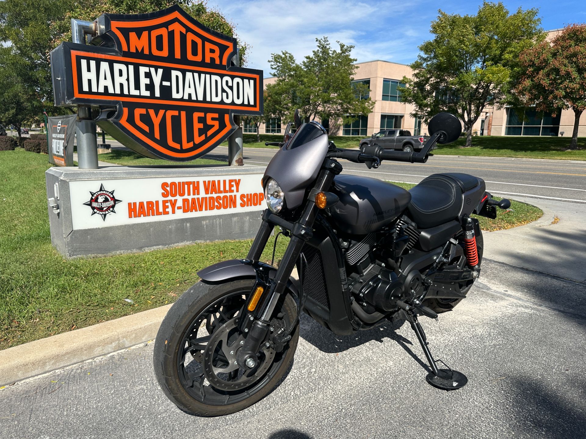 2017 Harley-Davidson Street Rod® in Sandy, Utah - Photo 8
