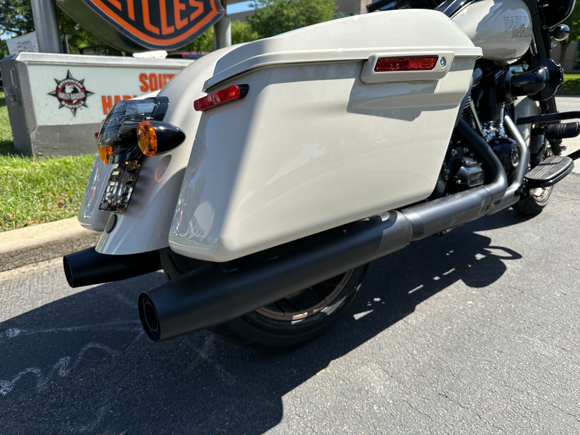 2023 Harley-Davidson Street Glide® ST in Sandy, Utah - Photo 18