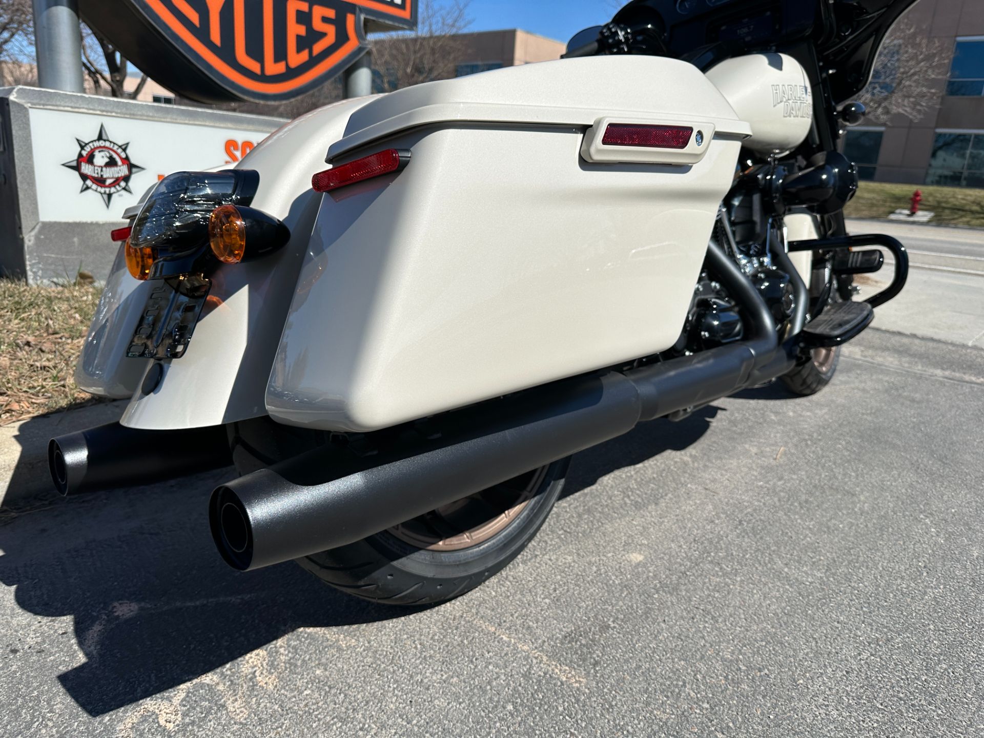 2023 Harley-Davidson Street Glide® ST in Sandy, Utah - Photo 15