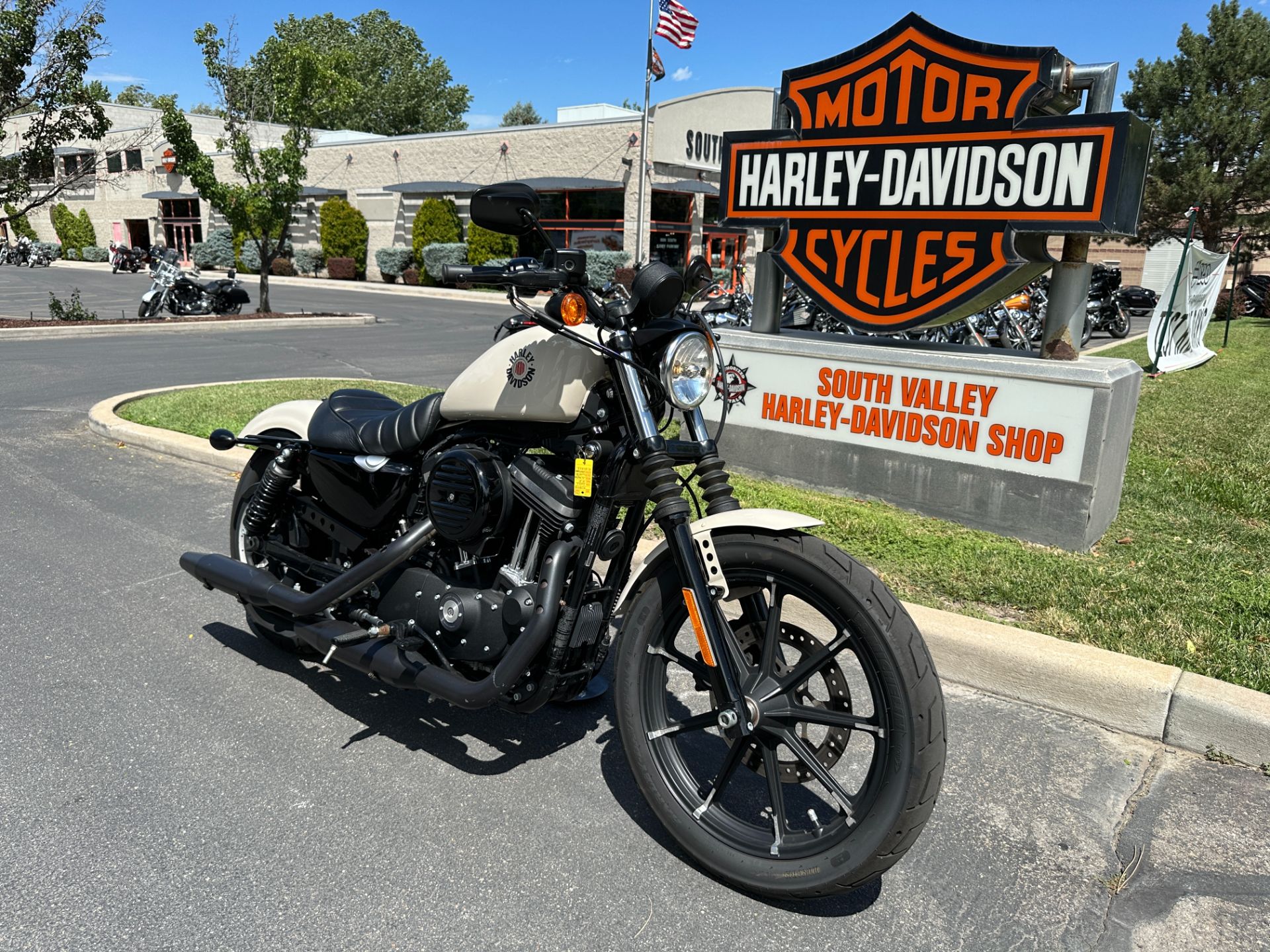 2022 Harley-Davidson Iron 883™ in Sandy, Utah - Photo 2