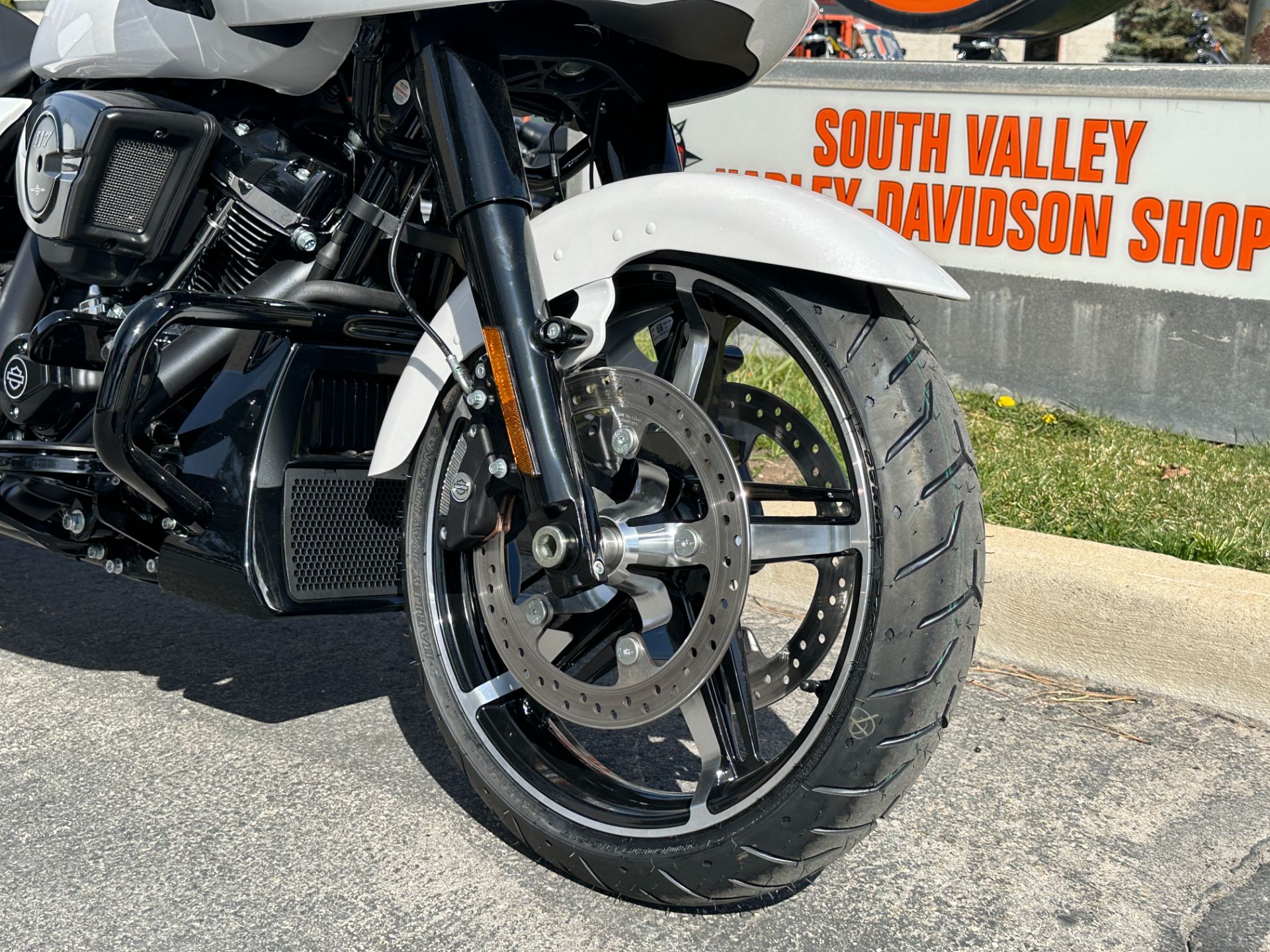 2024 Harley-Davidson Road Glide® in Sandy, Utah - Photo 5