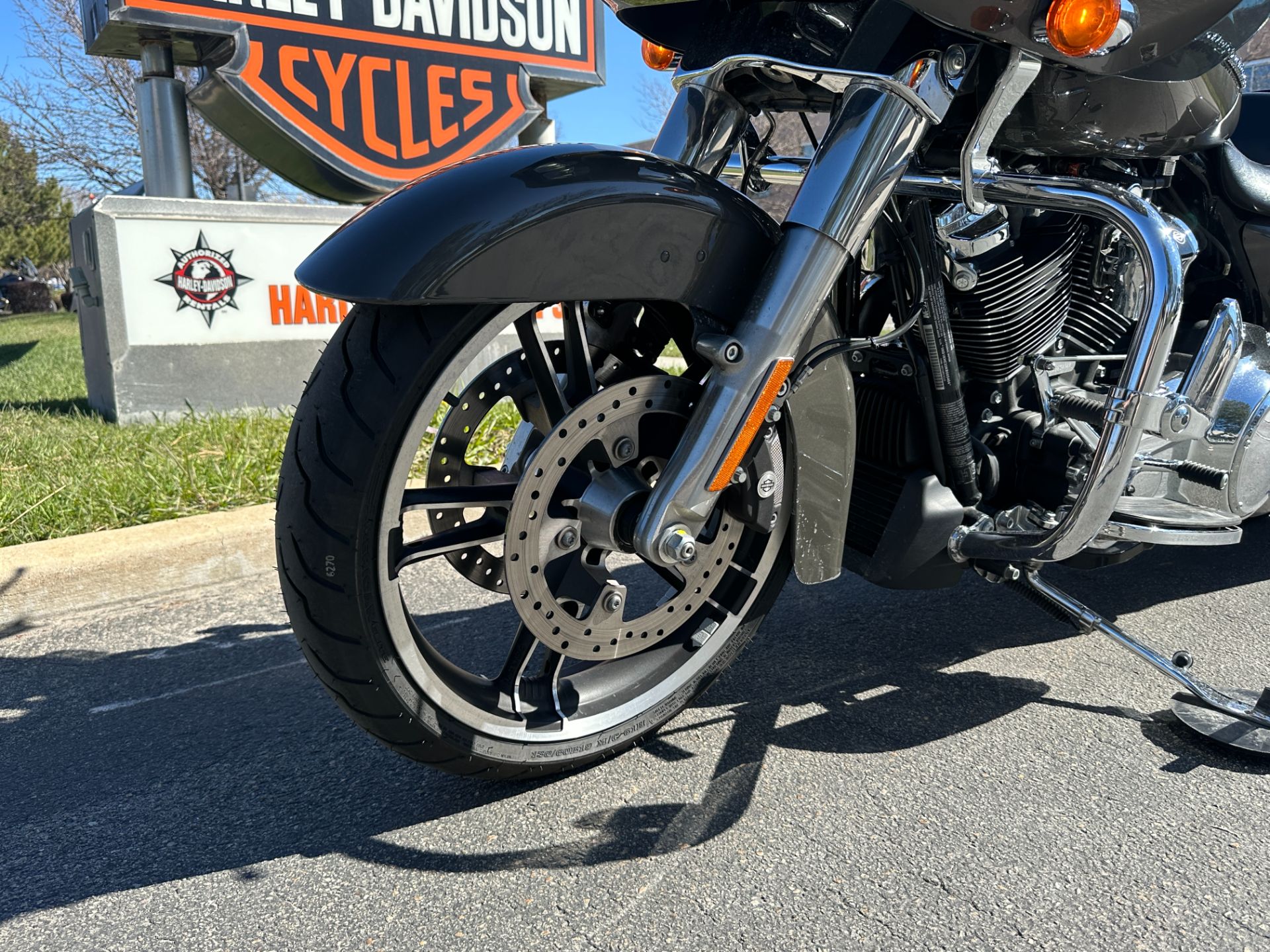 2019 Harley-Davidson Road Glide® in Sandy, Utah - Photo 10