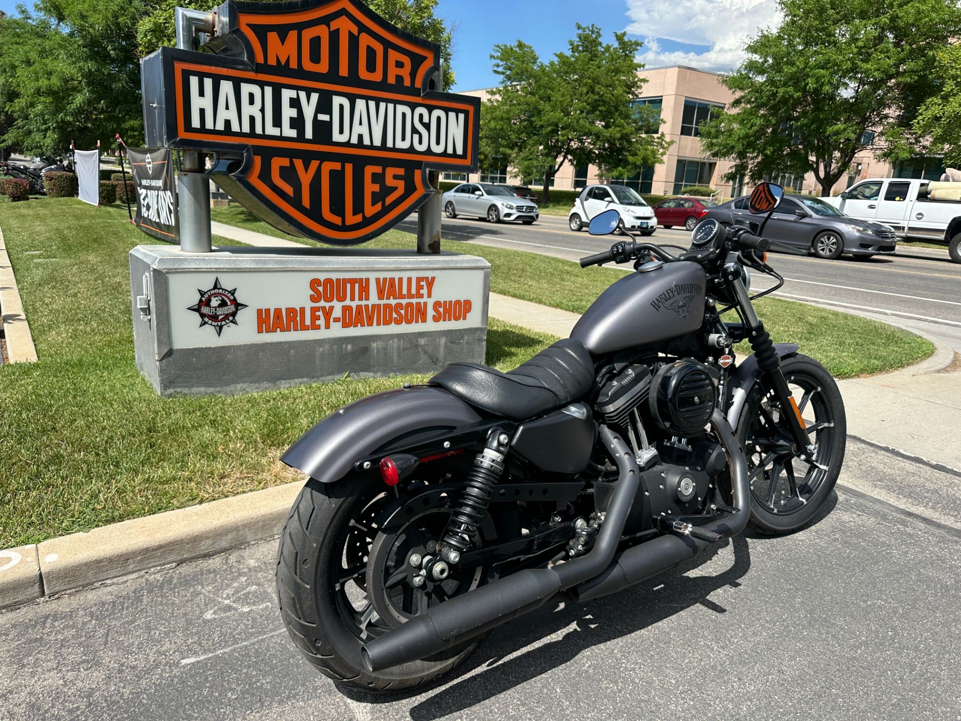 2017 Harley-Davidson Iron 883™ in Sandy, Utah - Photo 17