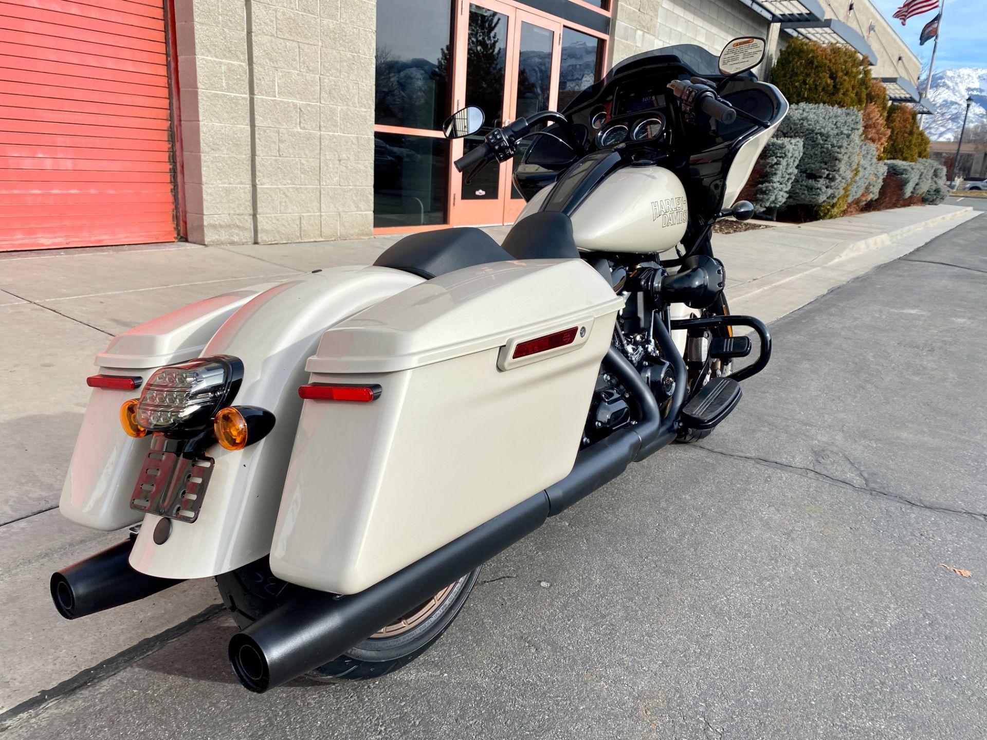 2023 Harley-Davidson Road Glide® ST in Sandy, Utah - Photo 16