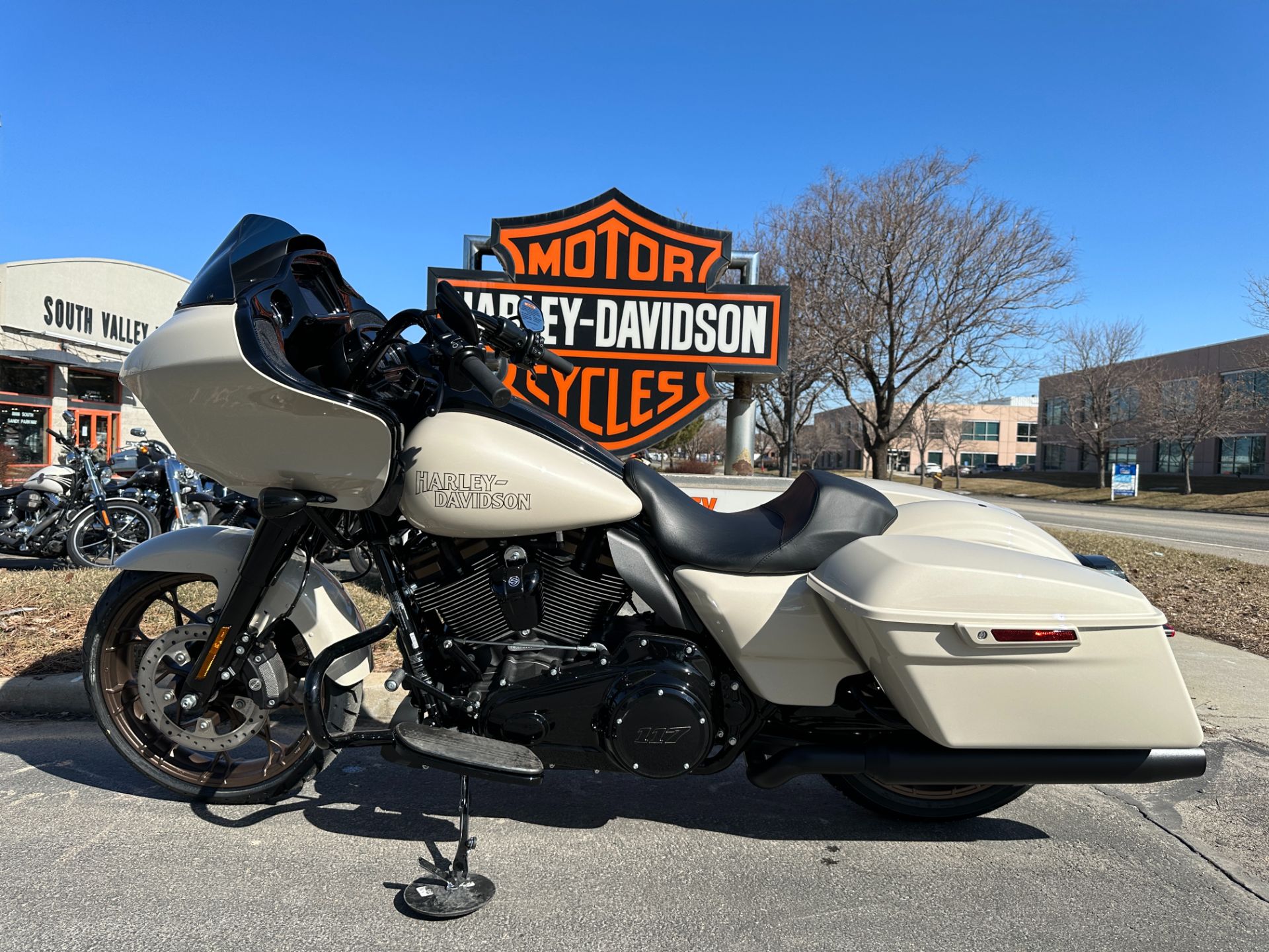 2023 Harley-Davidson Road Glide® ST in Sandy, Utah - Photo 9