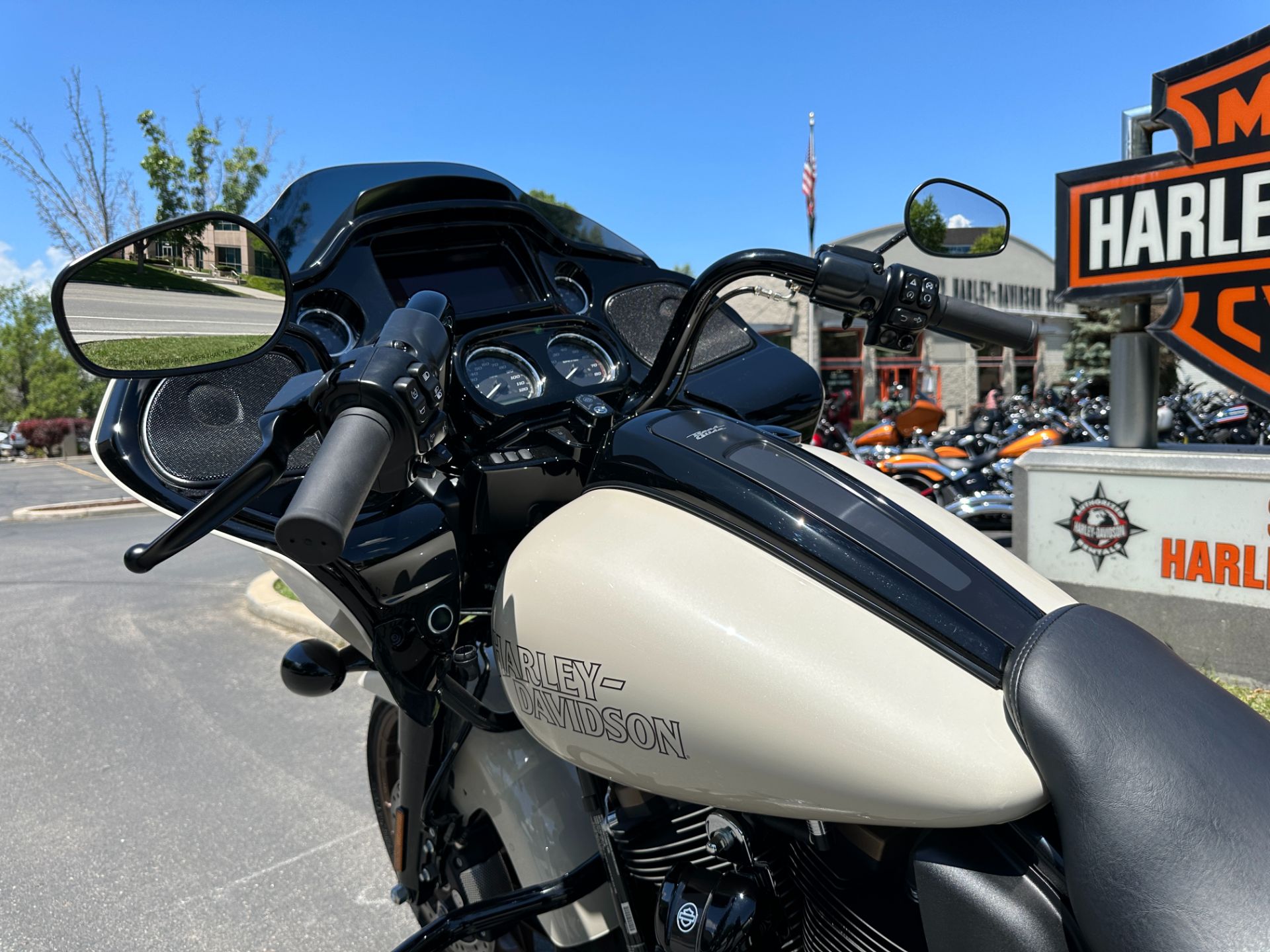 2023 Harley-Davidson Road Glide® ST in Sandy, Utah - Photo 12