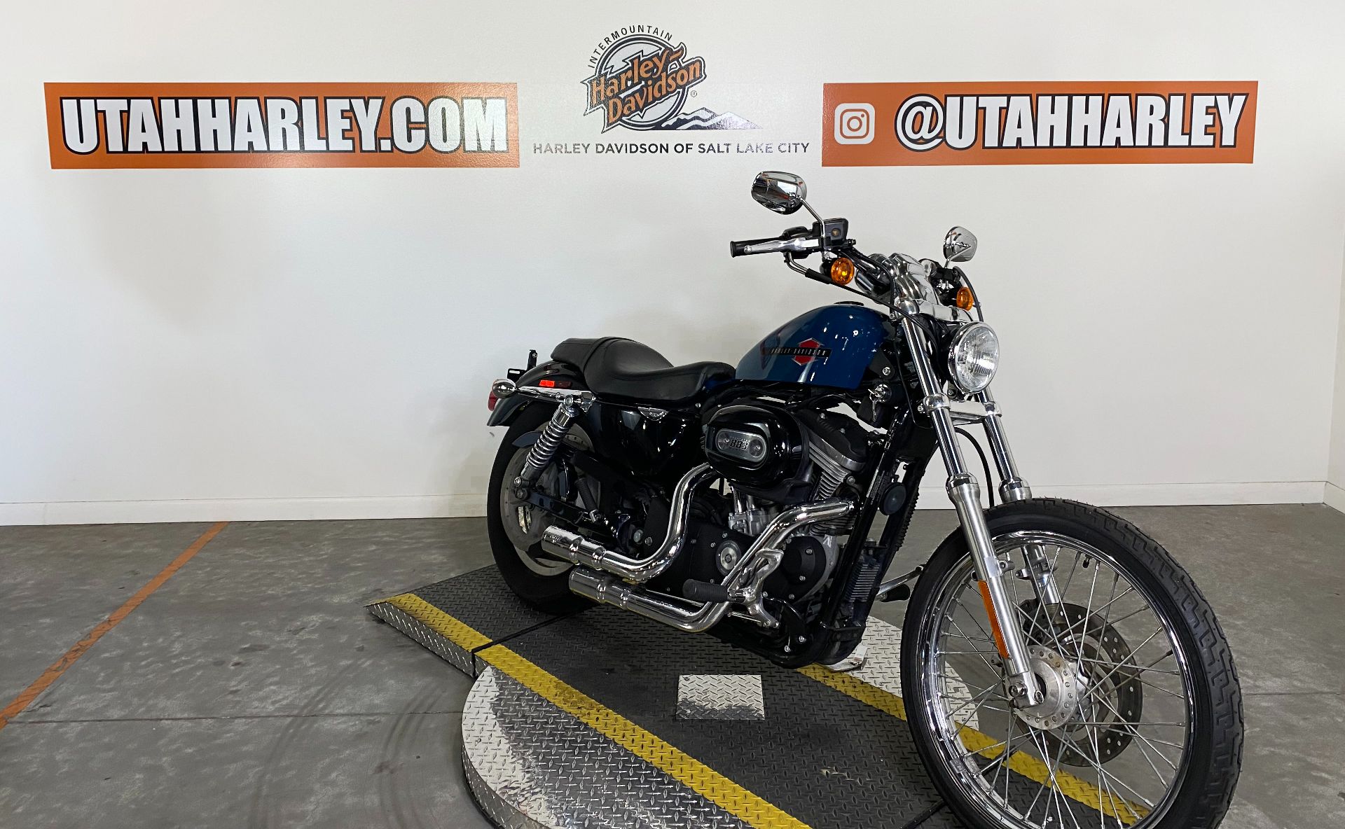 2004 Harley-Davidson Sportster® XL 883 in Salt Lake City, Utah - Photo 2
