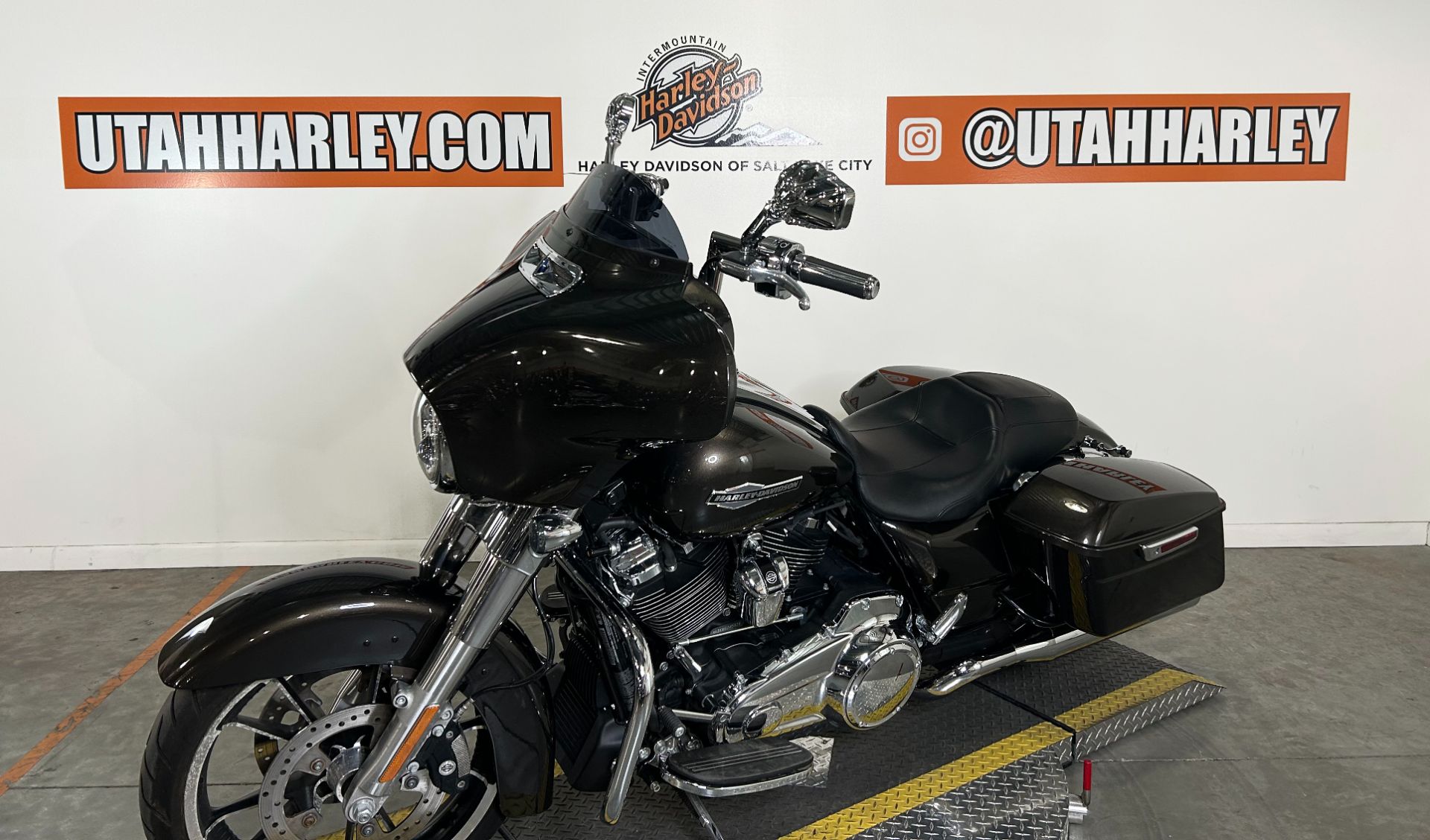2021 Harley-Davidson Street Glide® in Salt Lake City, Utah - Photo 4
