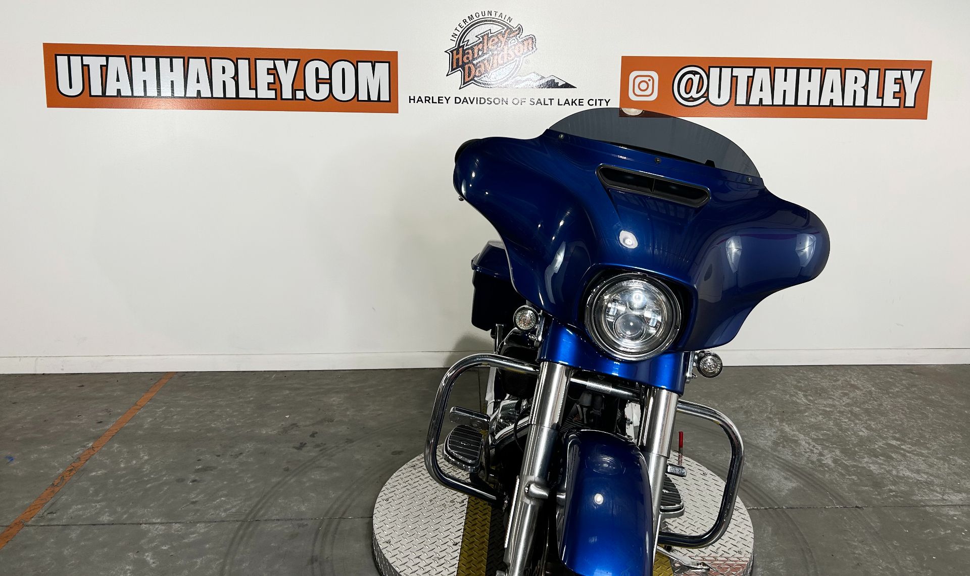 2017 Harley-Davidson Street Glide® Special in Salt Lake City, Utah - Photo 3