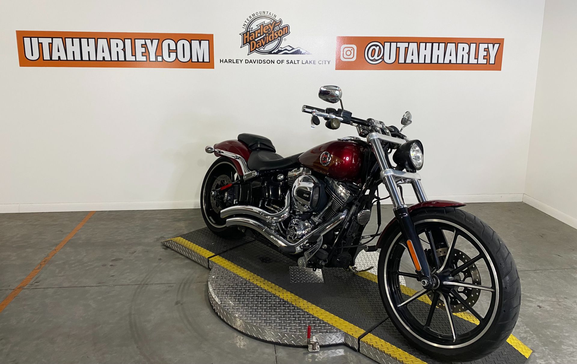 2016 Harley-Davidson Breakout® in Salt Lake City, Utah - Photo 2