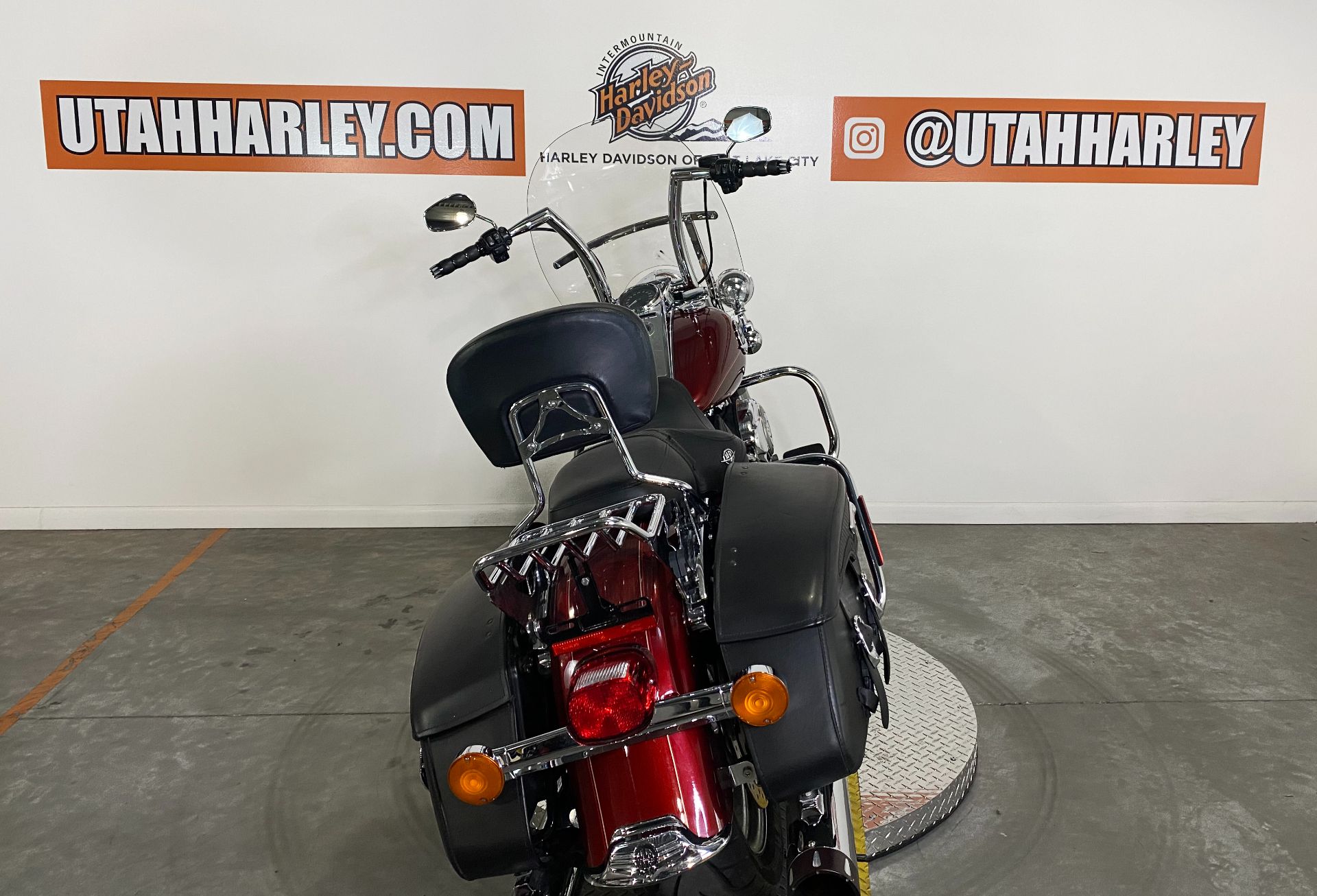2010 Harley-Davidson Road King® Classic in Salt Lake City, Utah - Photo 7