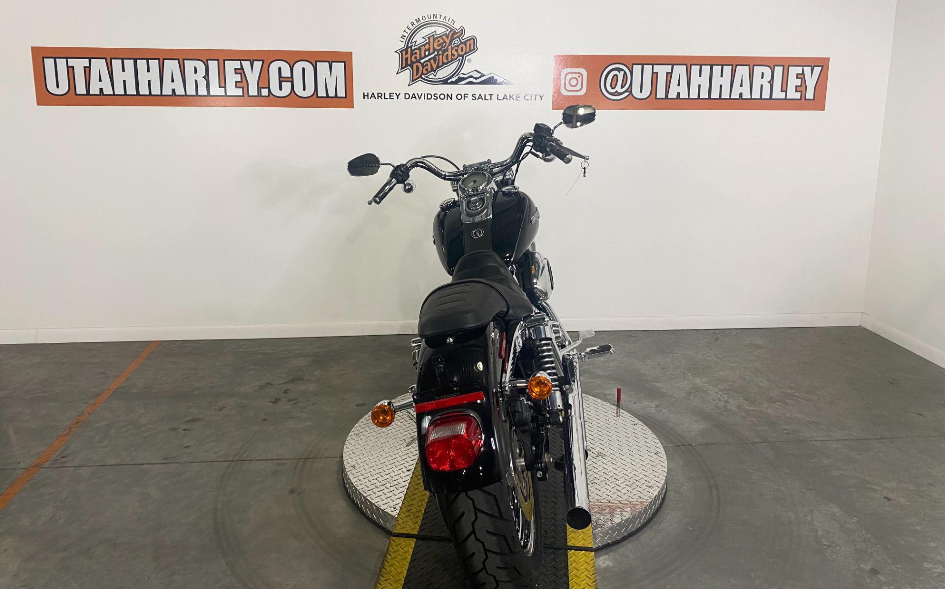 2011 Harley-Davidson Dyna® Super Glide® Custom in Salt Lake City, Utah - Photo 7