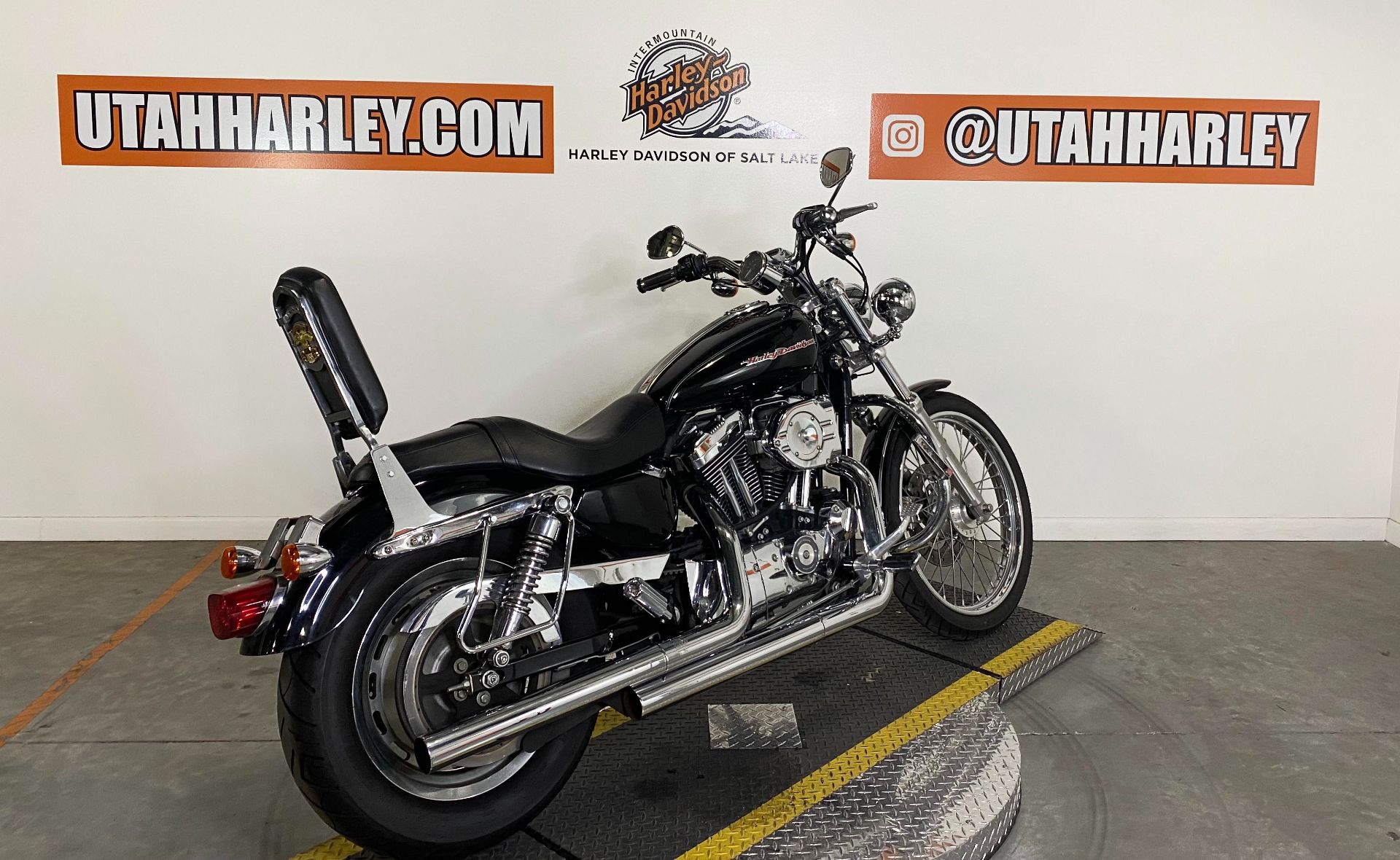 2004 Harley-Davidson Sportster® XL 1200 Custom in Salt Lake City, Utah - Photo 8