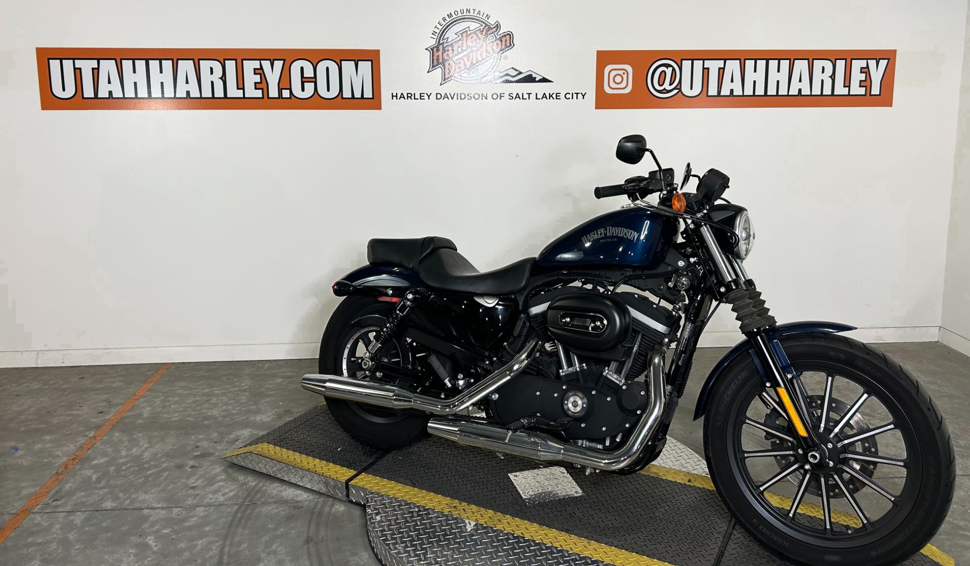 2013 Harley-Davidson Sportster® Iron 883™ in Salt Lake City, Utah - Photo 2