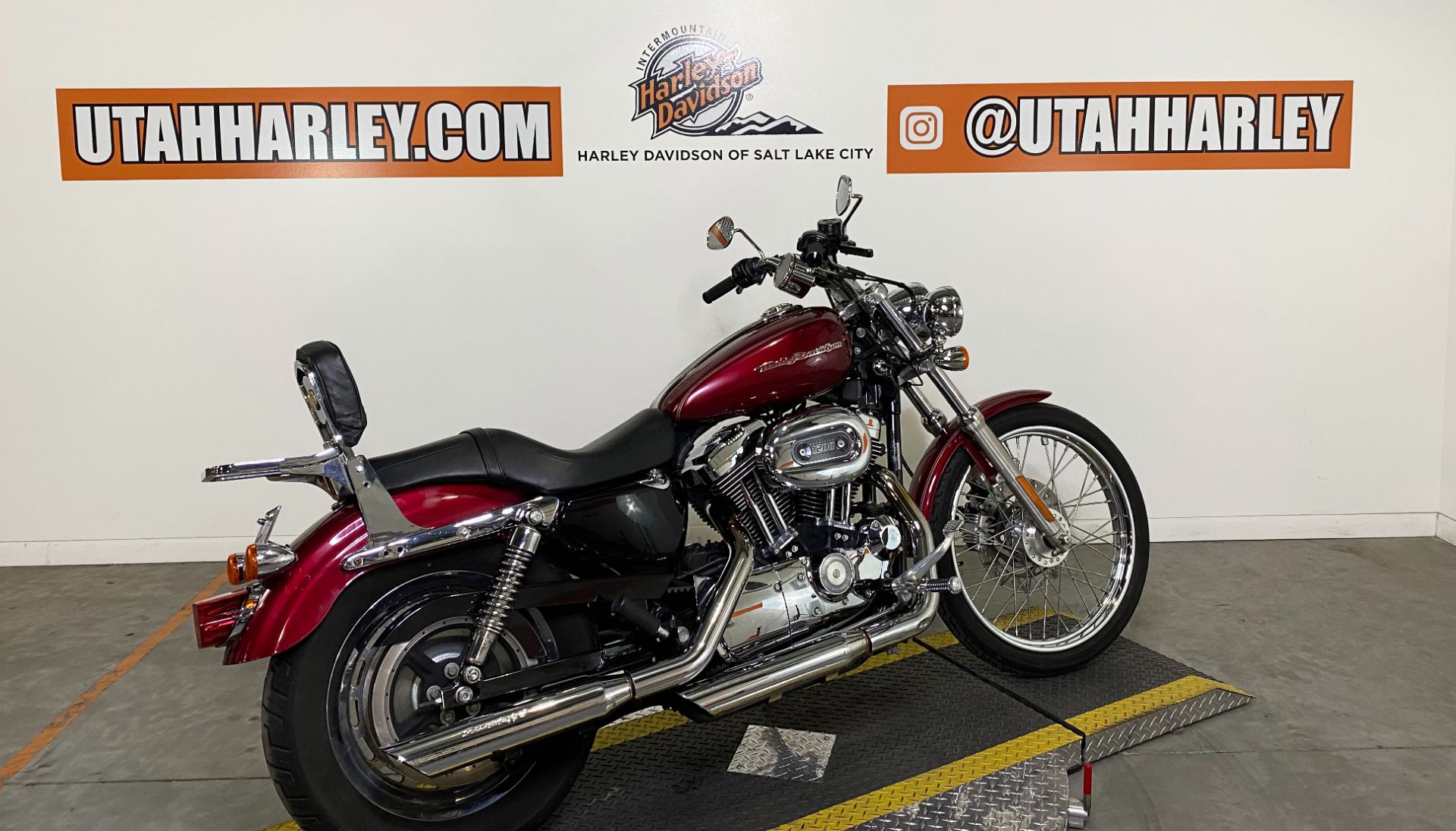 2004 Harley-Davidson Sportster® XL 1200 Custom in Salt Lake City, Utah - Photo 8