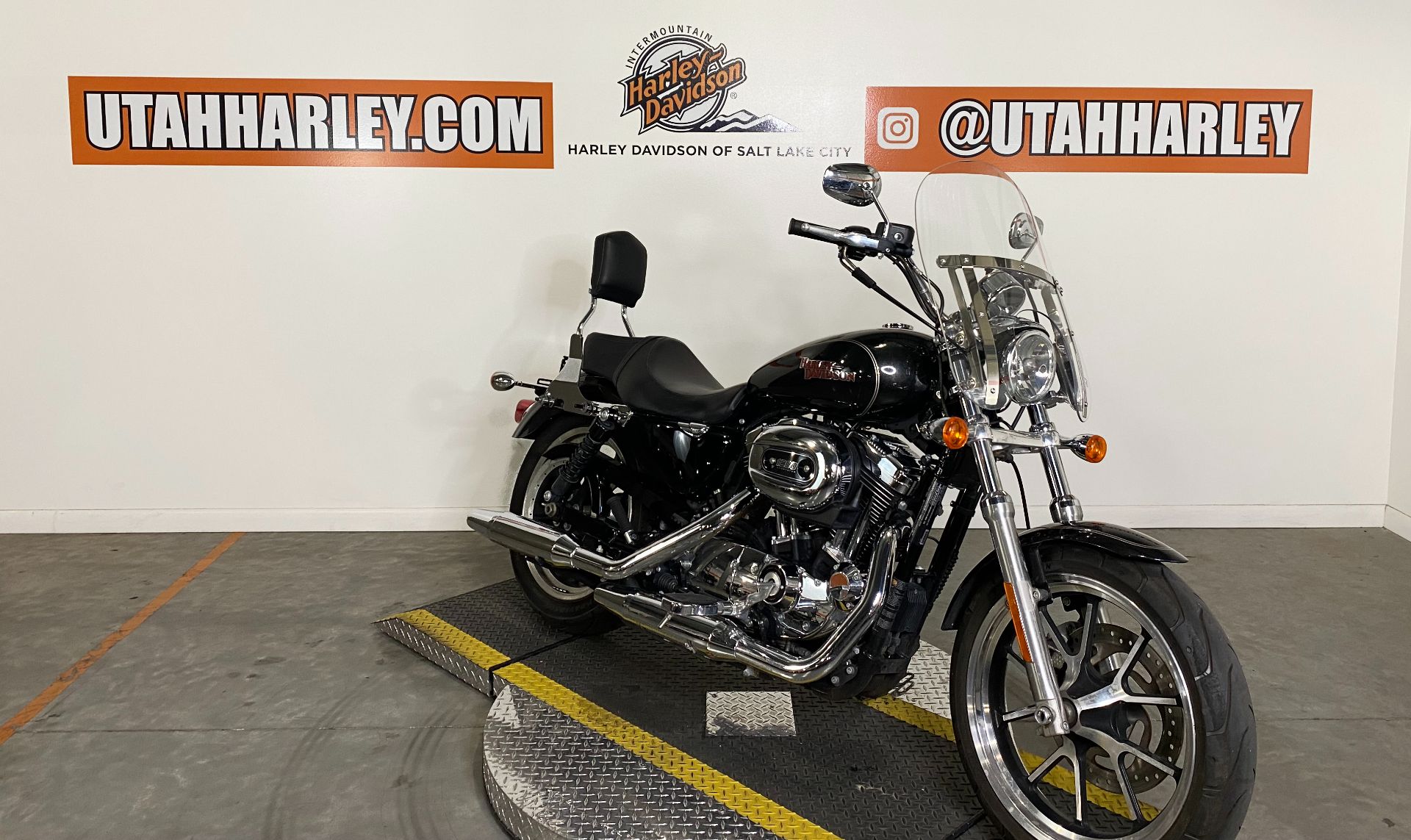 2016 Harley-Davidson SuperLow® in Salt Lake City, Utah - Photo 2