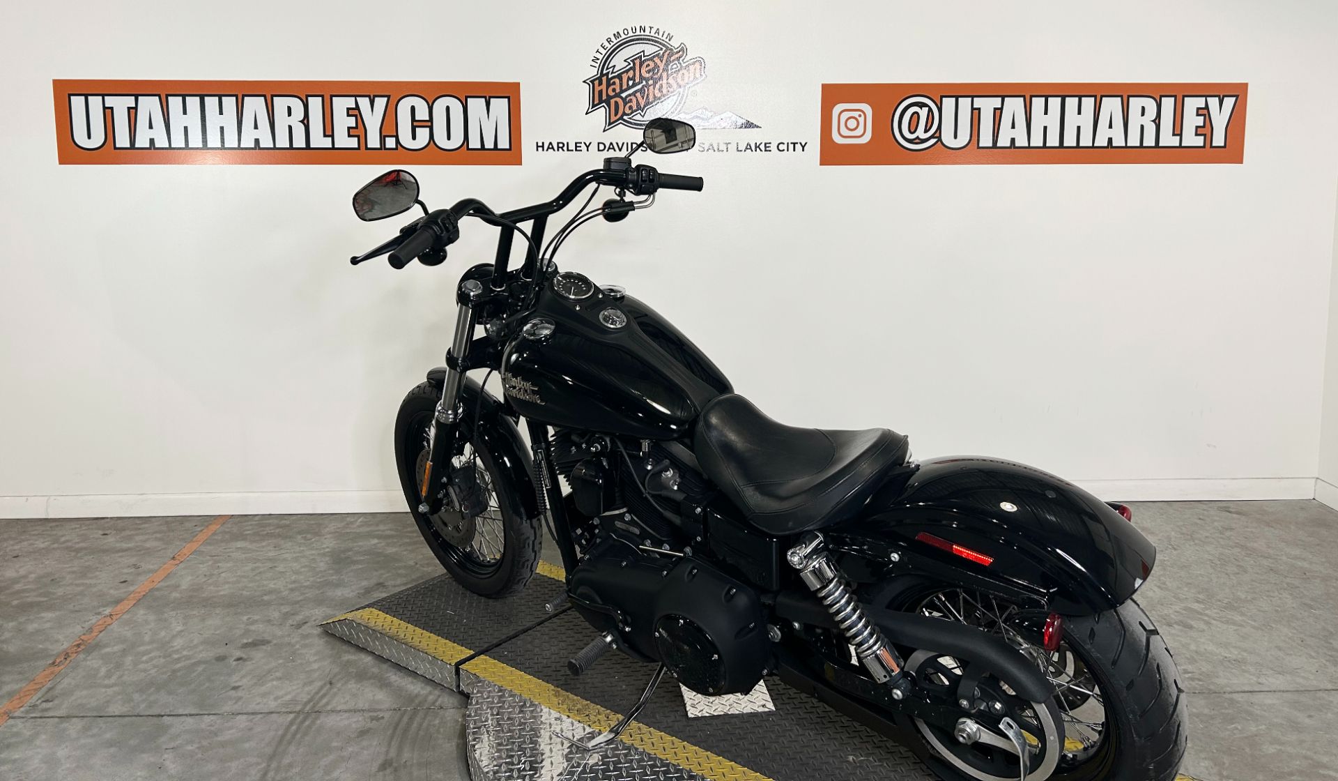 2014 Harley-Davidson Dyna® Street Bob® in Salt Lake City, Utah - Photo 6