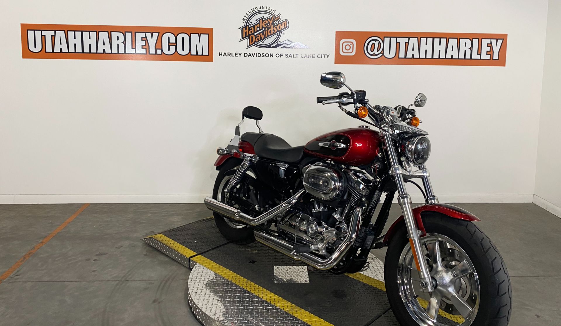 2012 Harley-Davidson Sportster® 1200 Custom in Salt Lake City, Utah - Photo 2