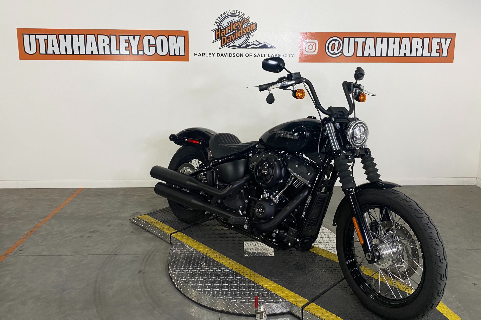 2019 Harley-Davidson Street Bob® in Salt Lake City, Utah - Photo 2