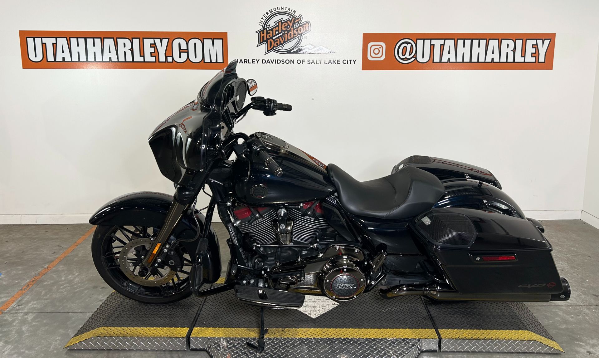 2022 Harley-Davidson CVO™ Street Glide® in Salt Lake City, Utah - Photo 5
