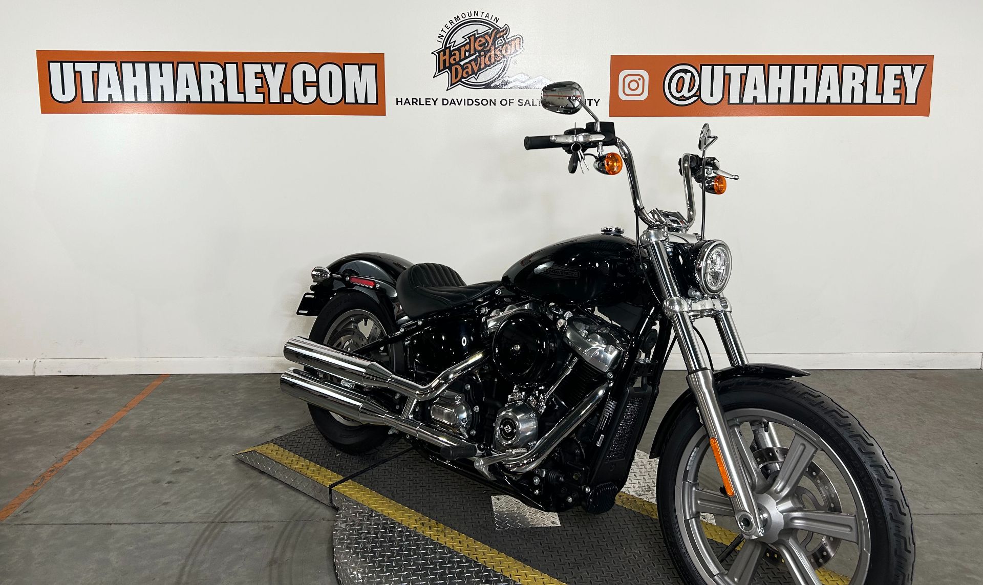 2022 Harley-Davidson Softail® Standard in Salt Lake City, Utah - Photo 2