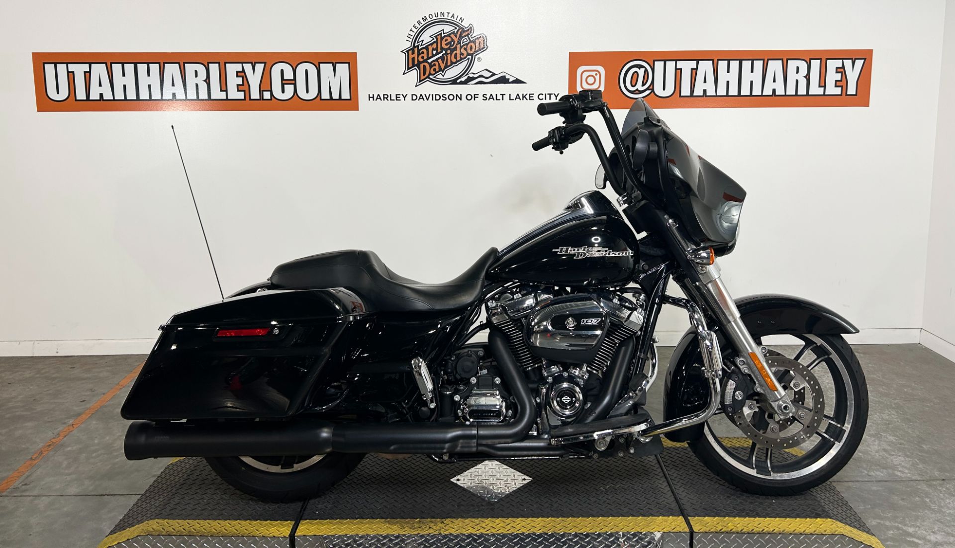 2017 Harley-Davidson Street Glide® in Salt Lake City, Utah - Photo 1