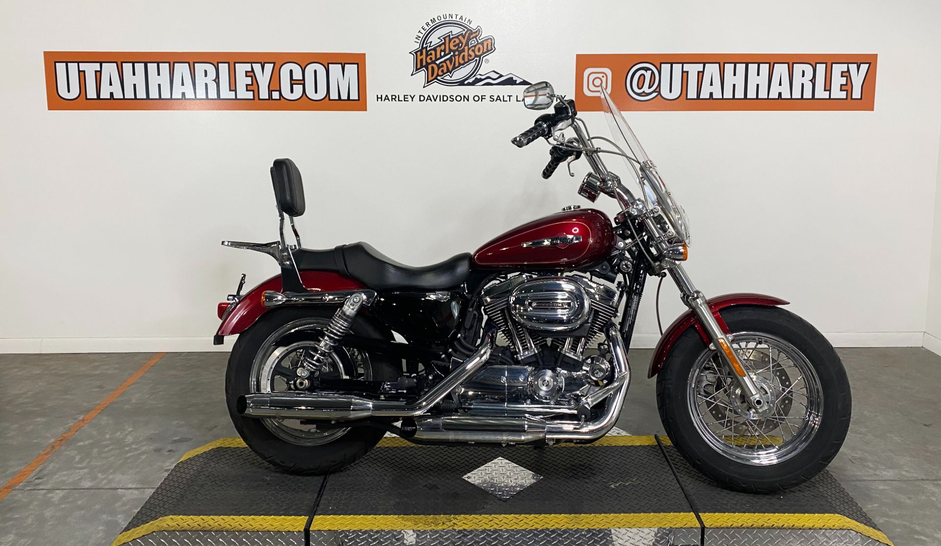 2017 Harley-Davidson 1200 Custom in Salt Lake City, Utah - Photo 1