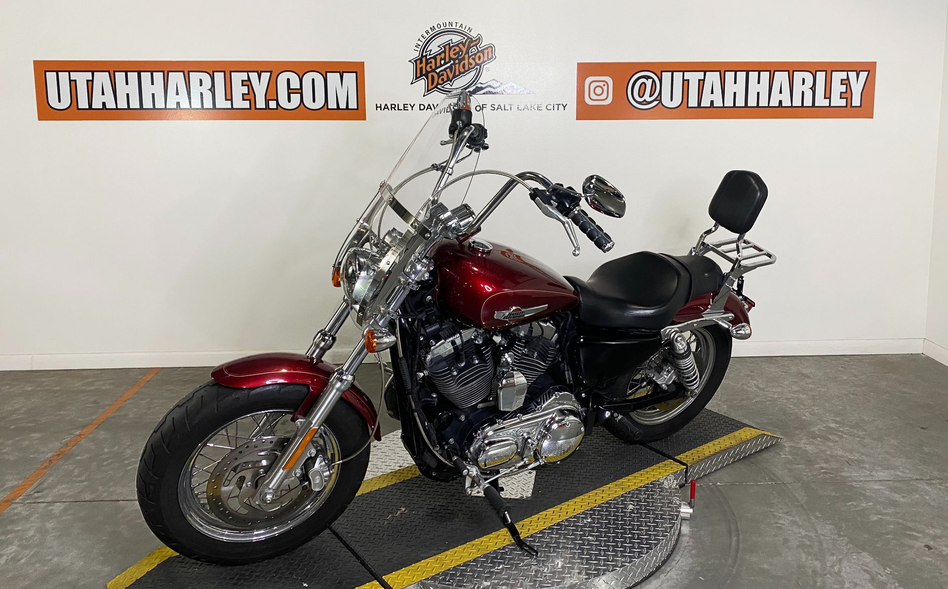 2017 Harley-Davidson 1200 Custom in Salt Lake City, Utah - Photo 3