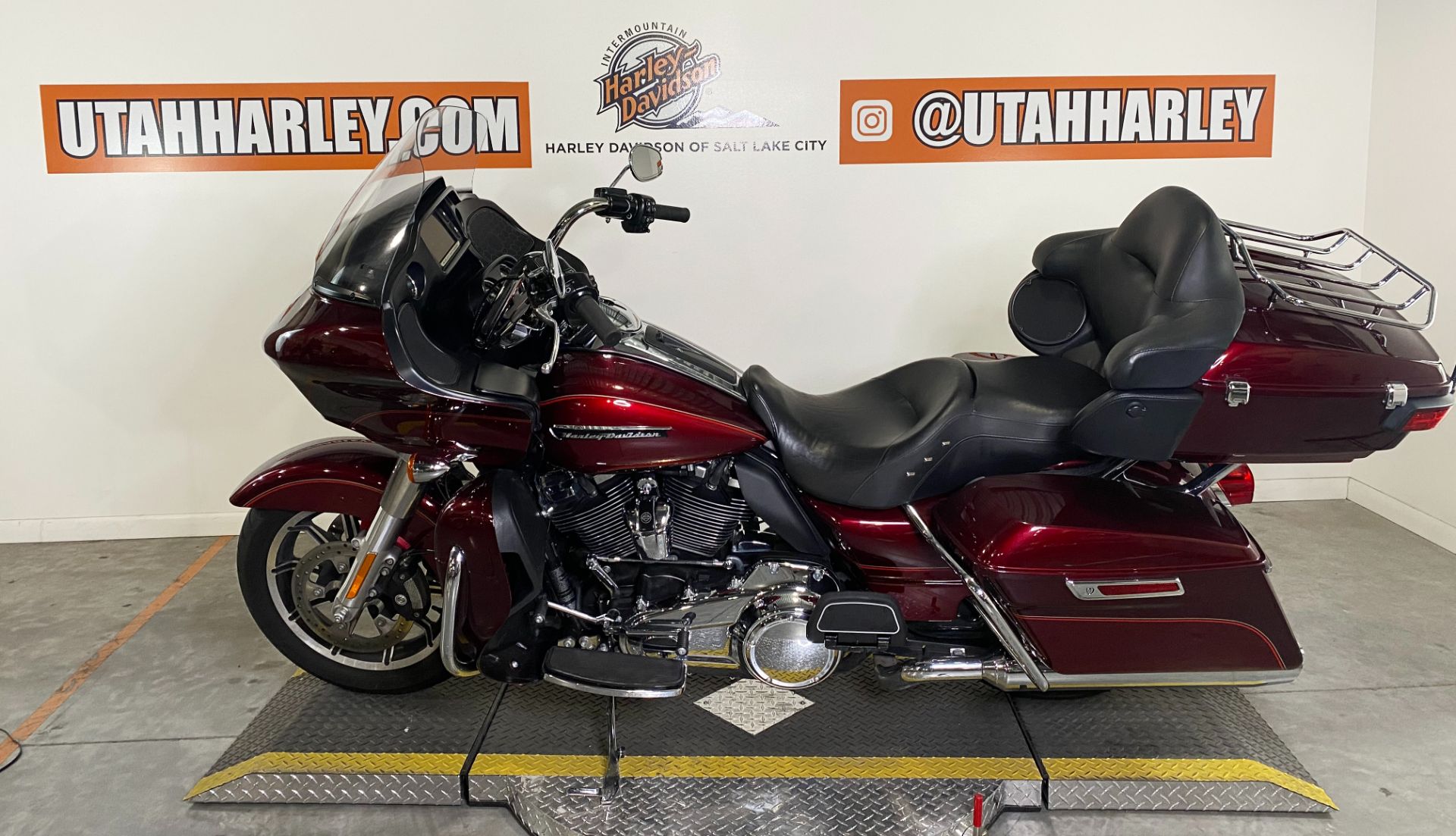 2017 Harley-Davidson Road Glide® Ultra in Salt Lake City, Utah - Photo 5
